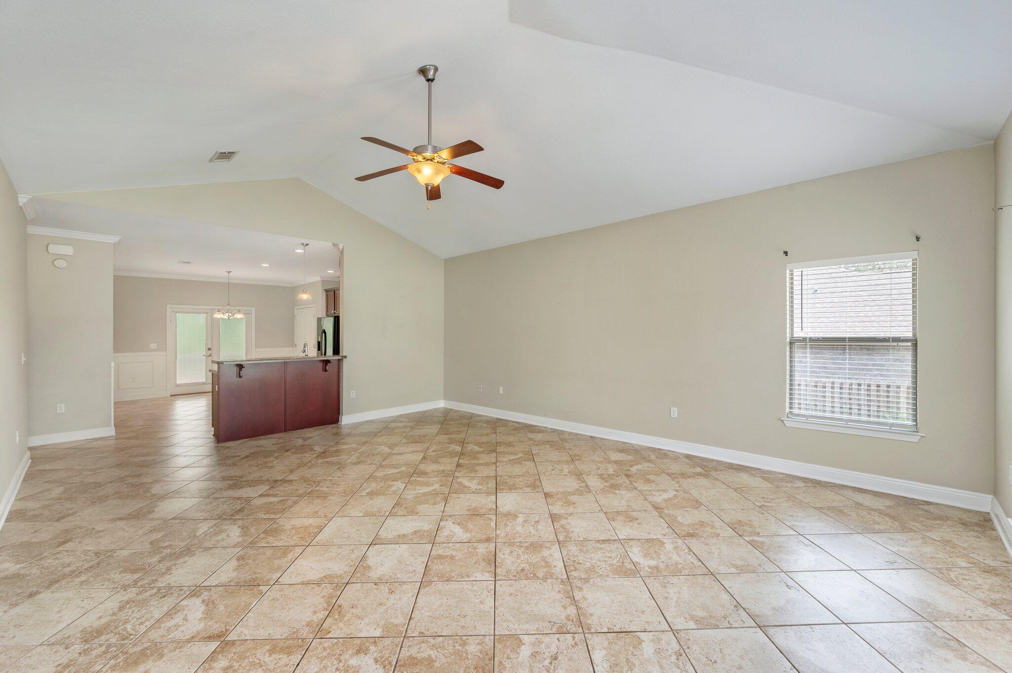 ROLLING RIDGE - Residential Lease