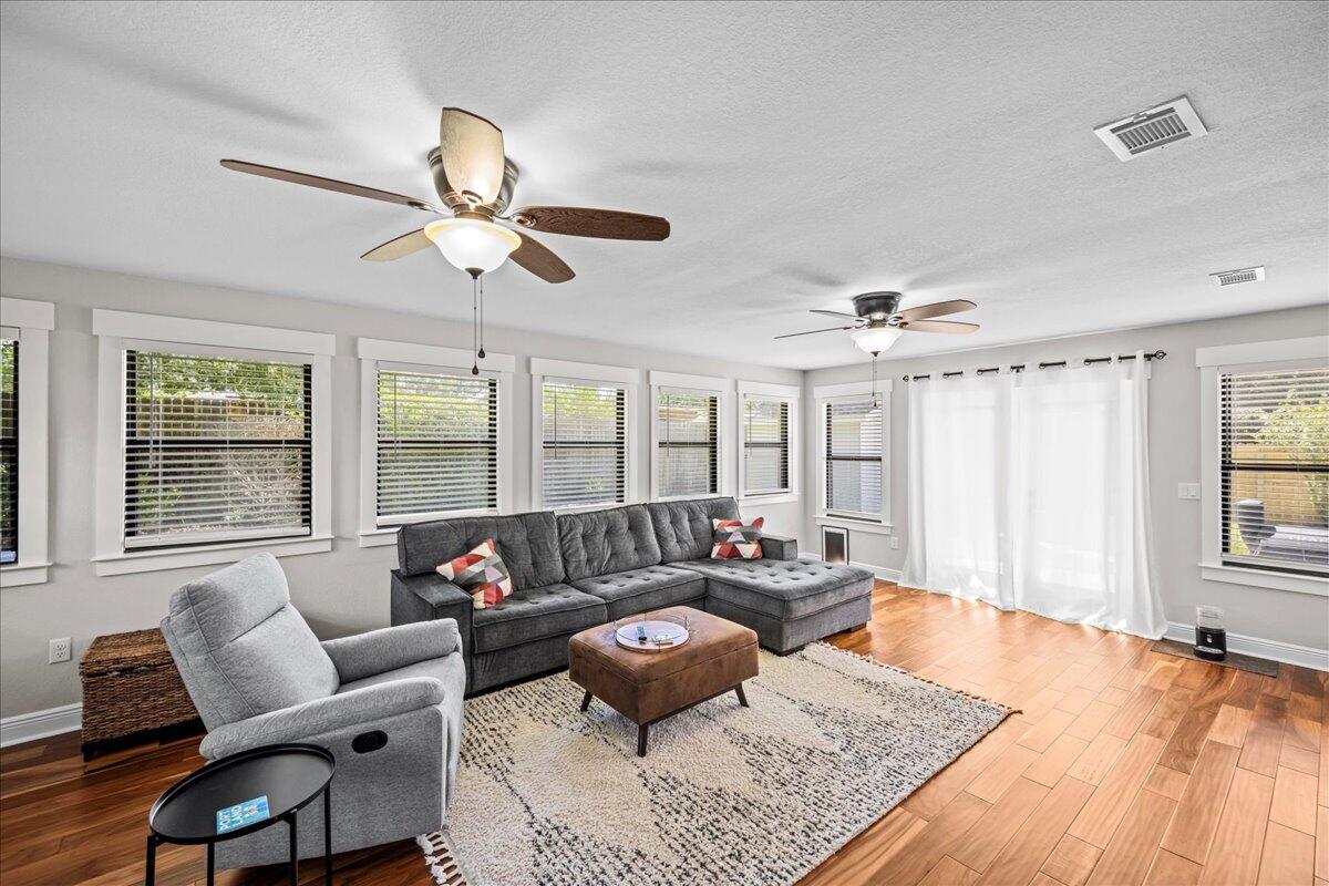 PALM ESTATES UNIT 3 - Residential