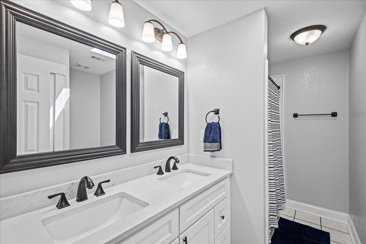 PALM ESTATES UNIT 3 - Residential