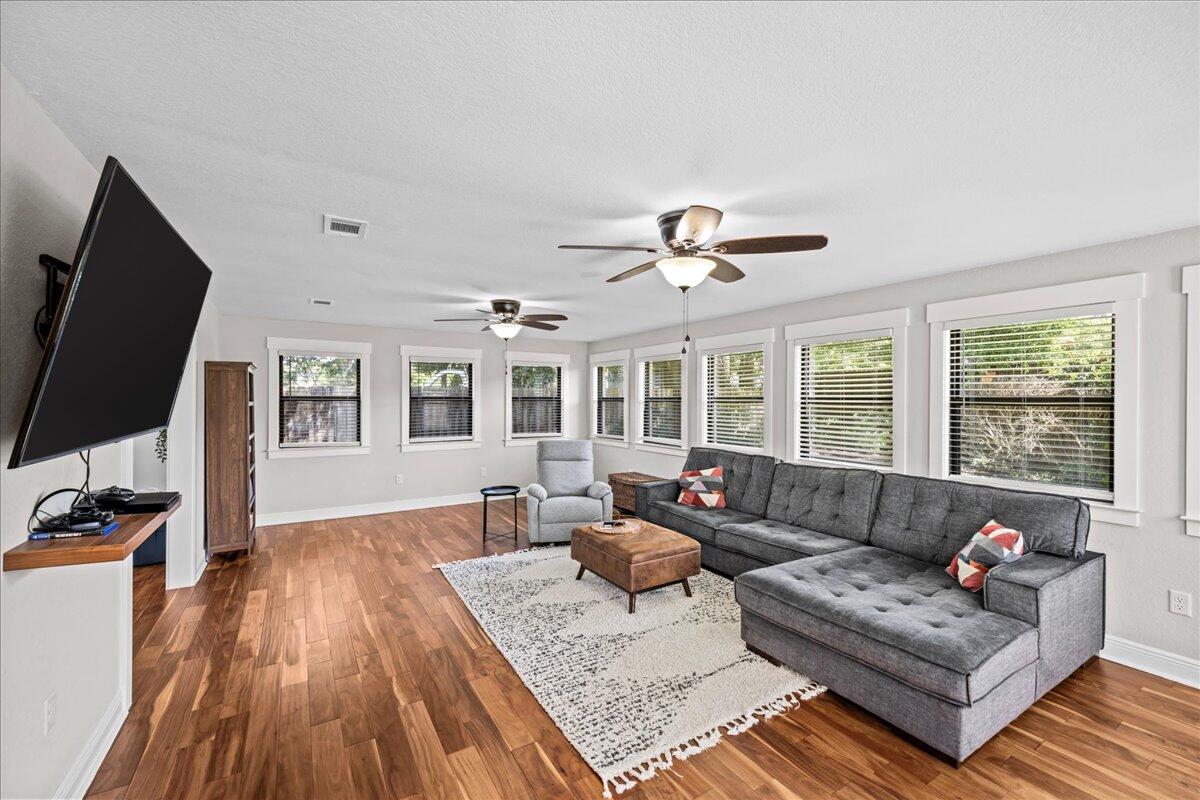 PALM ESTATES UNIT 3 - Residential