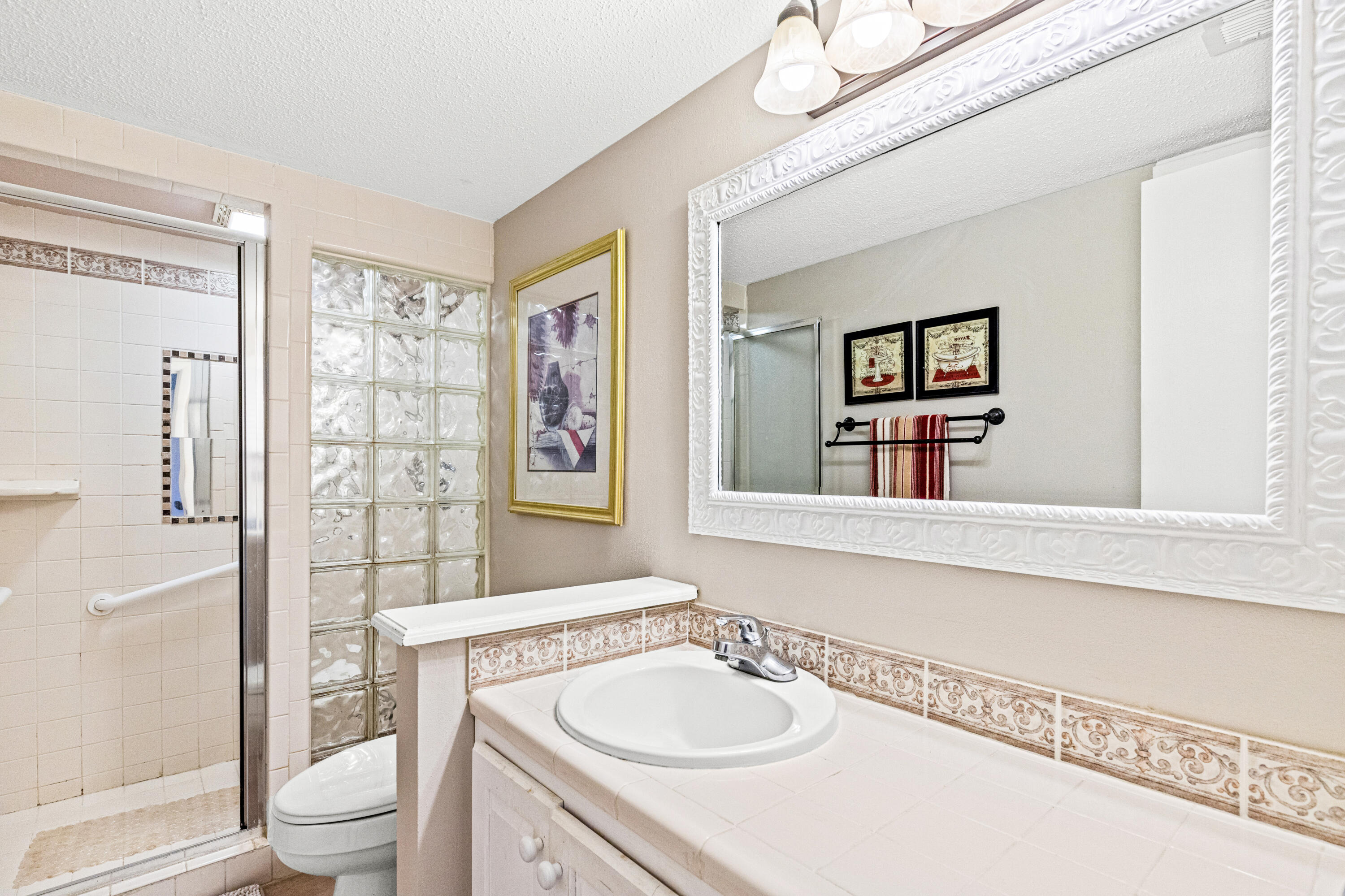 LEISURE 1 CONDO - Residential
