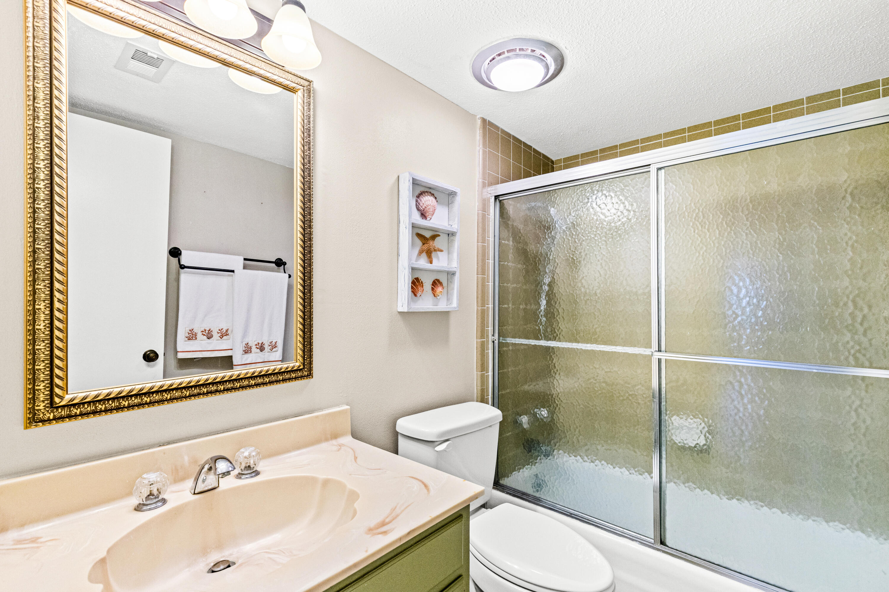 LEISURE 1 CONDO - Residential