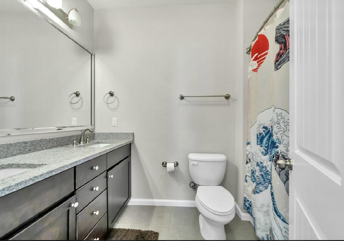 TRADITIONS AT WALTON OAKS - Residential