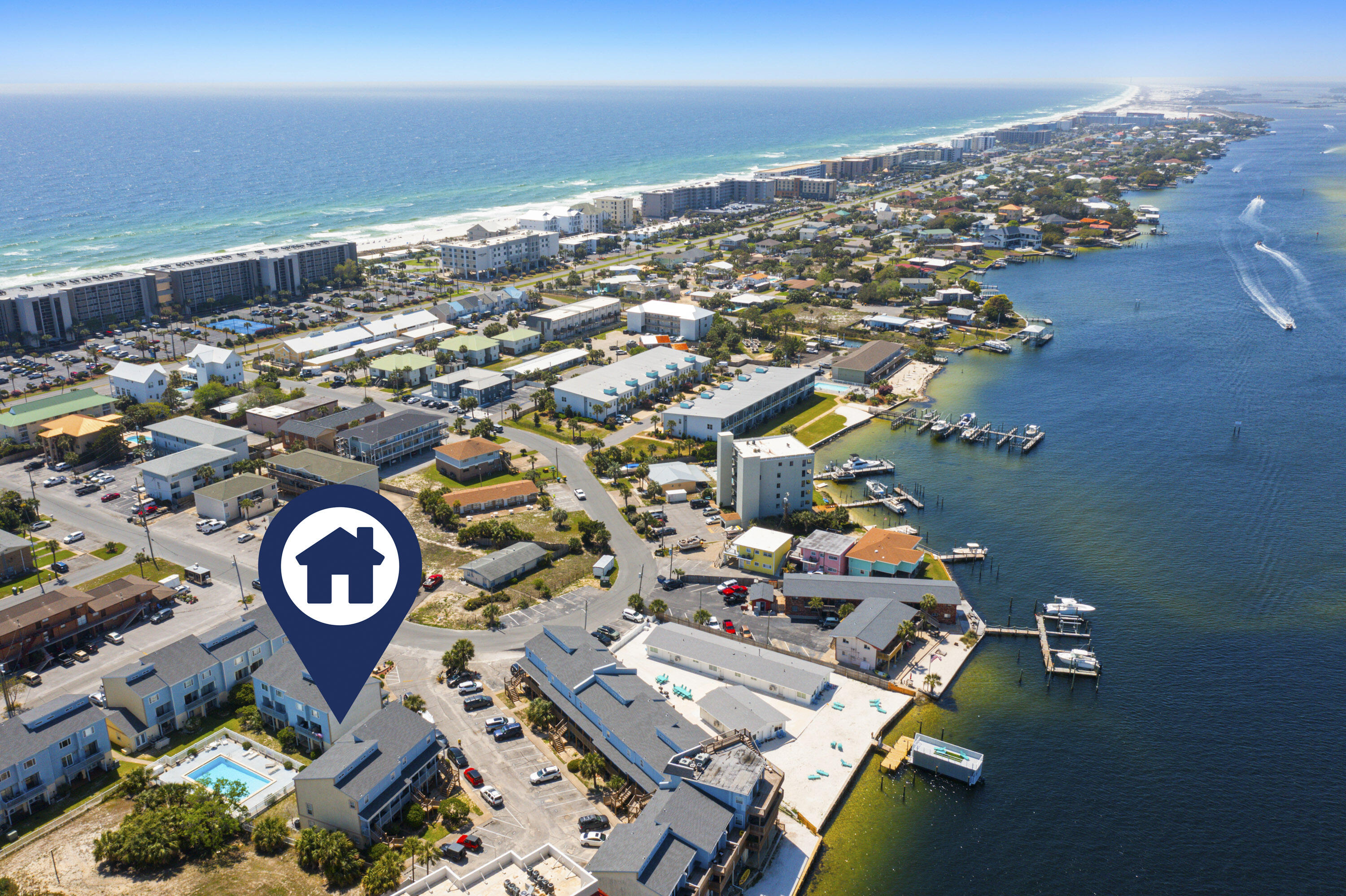 COMMODORES LANDING - Residential