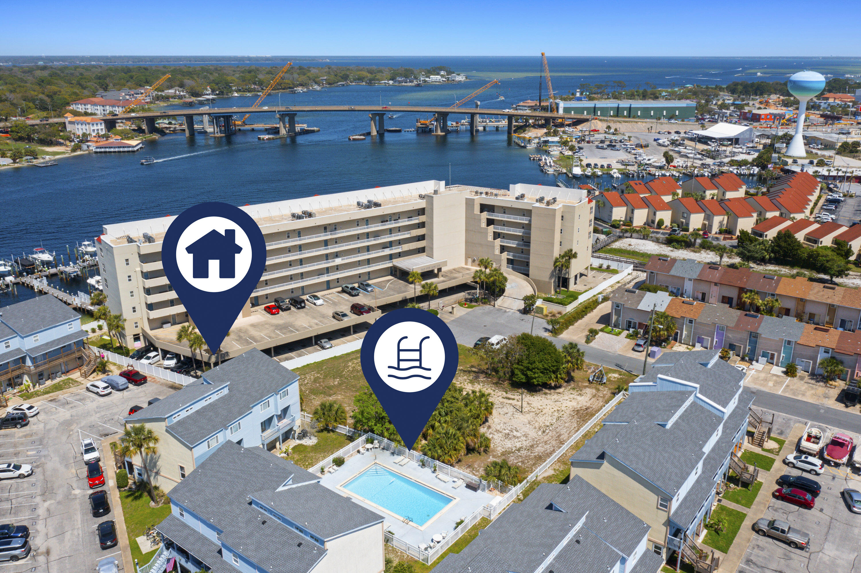 COMMODORES LANDING - Residential