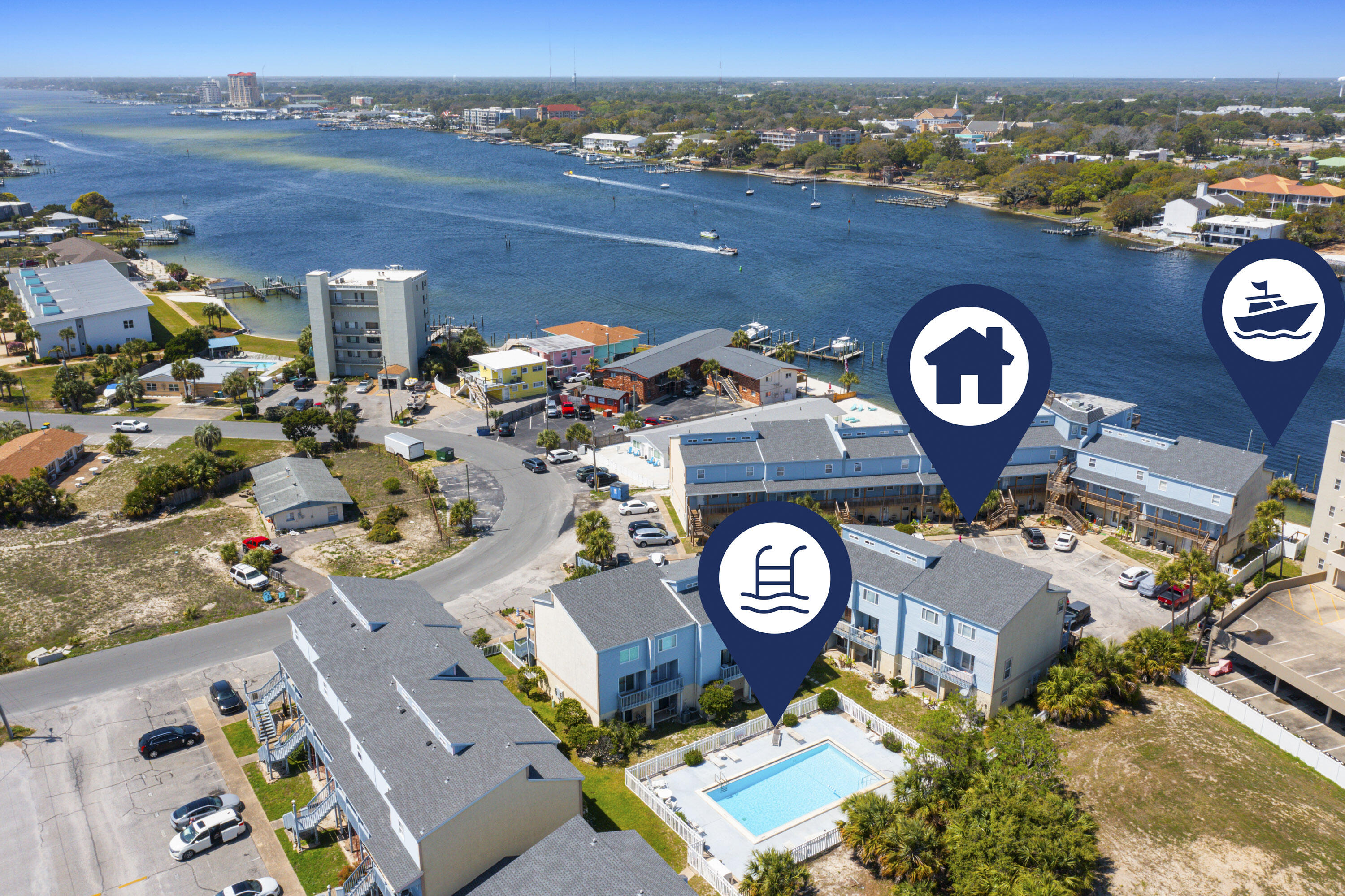 COMMODORES LANDING - Residential