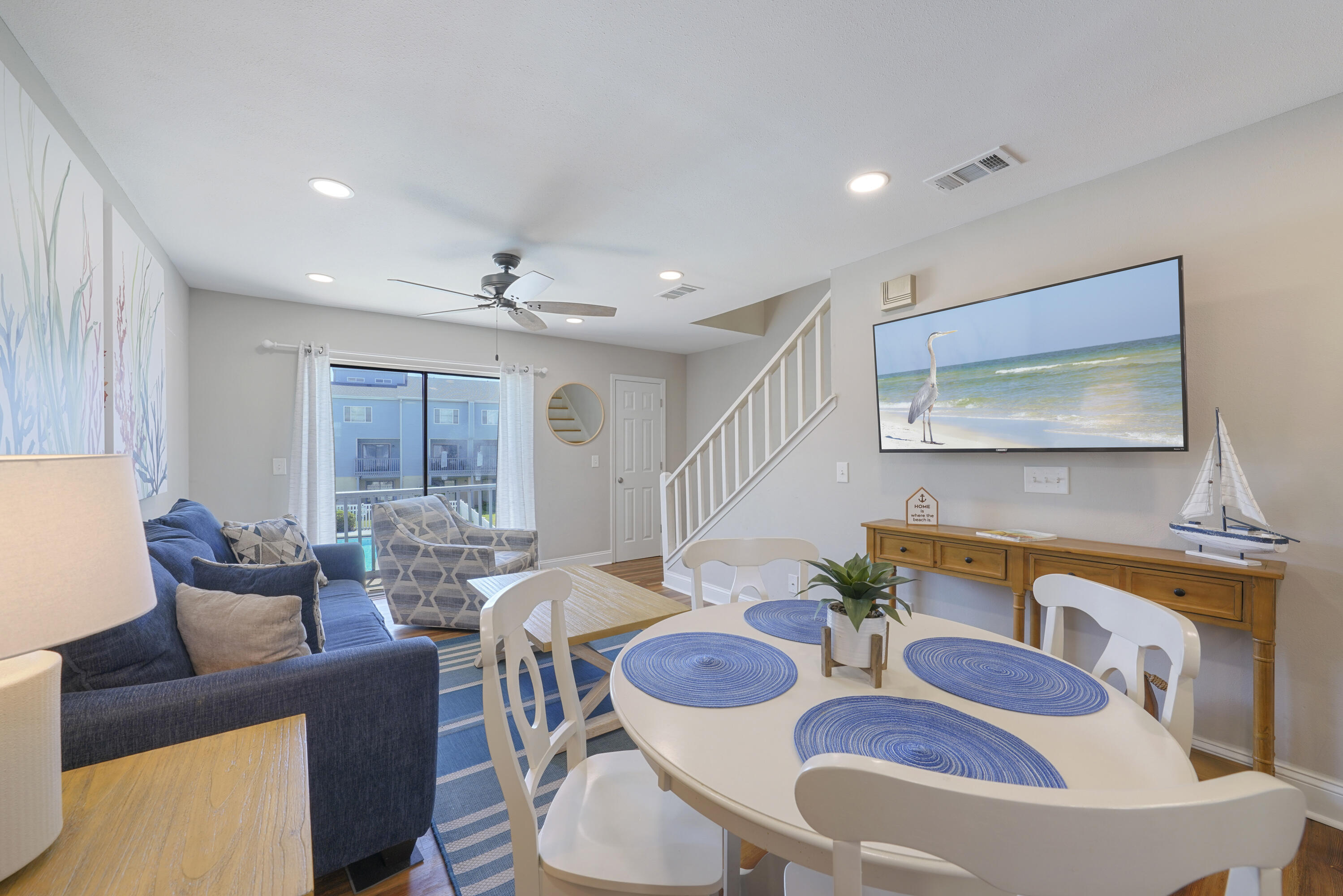 COMMODORES LANDING - Residential