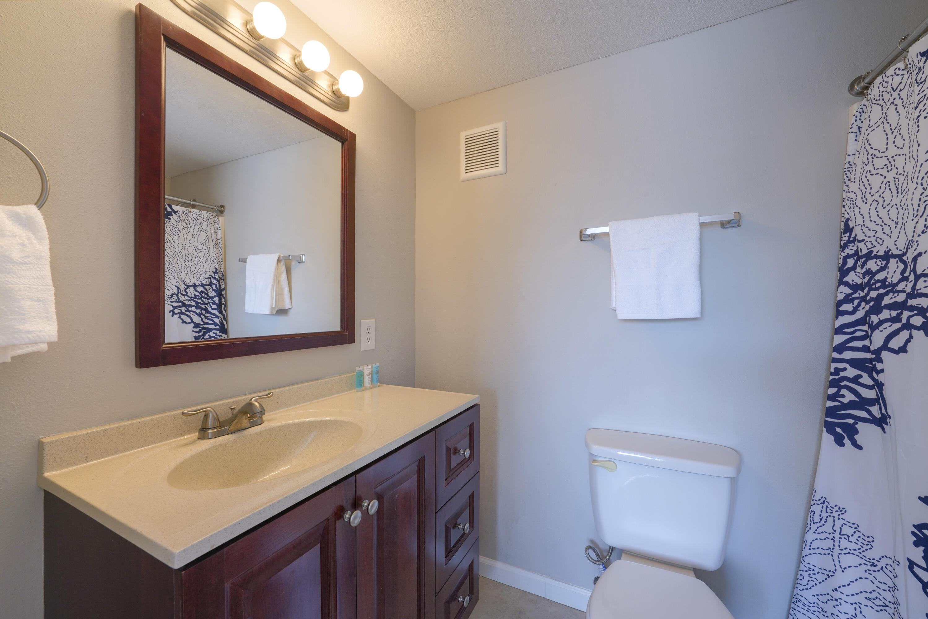 COMMODORES LANDING - Residential