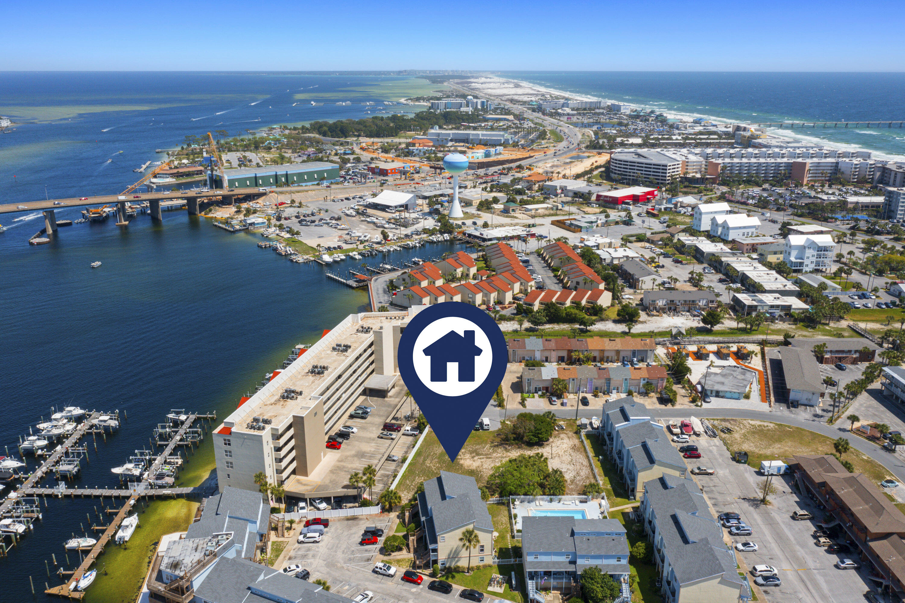 COMMODORES LANDING - Residential