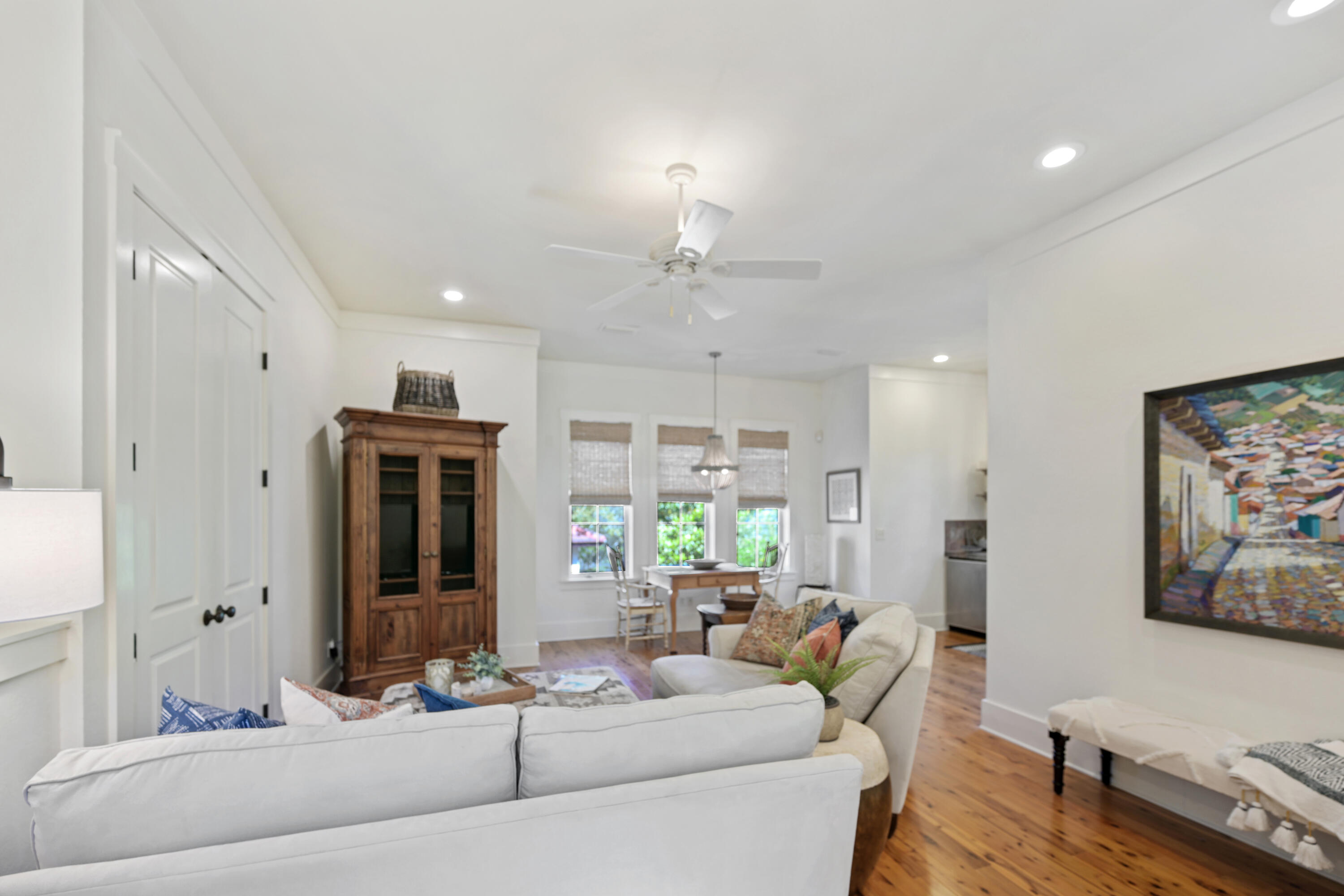 BURNT PINE EAST - Residential