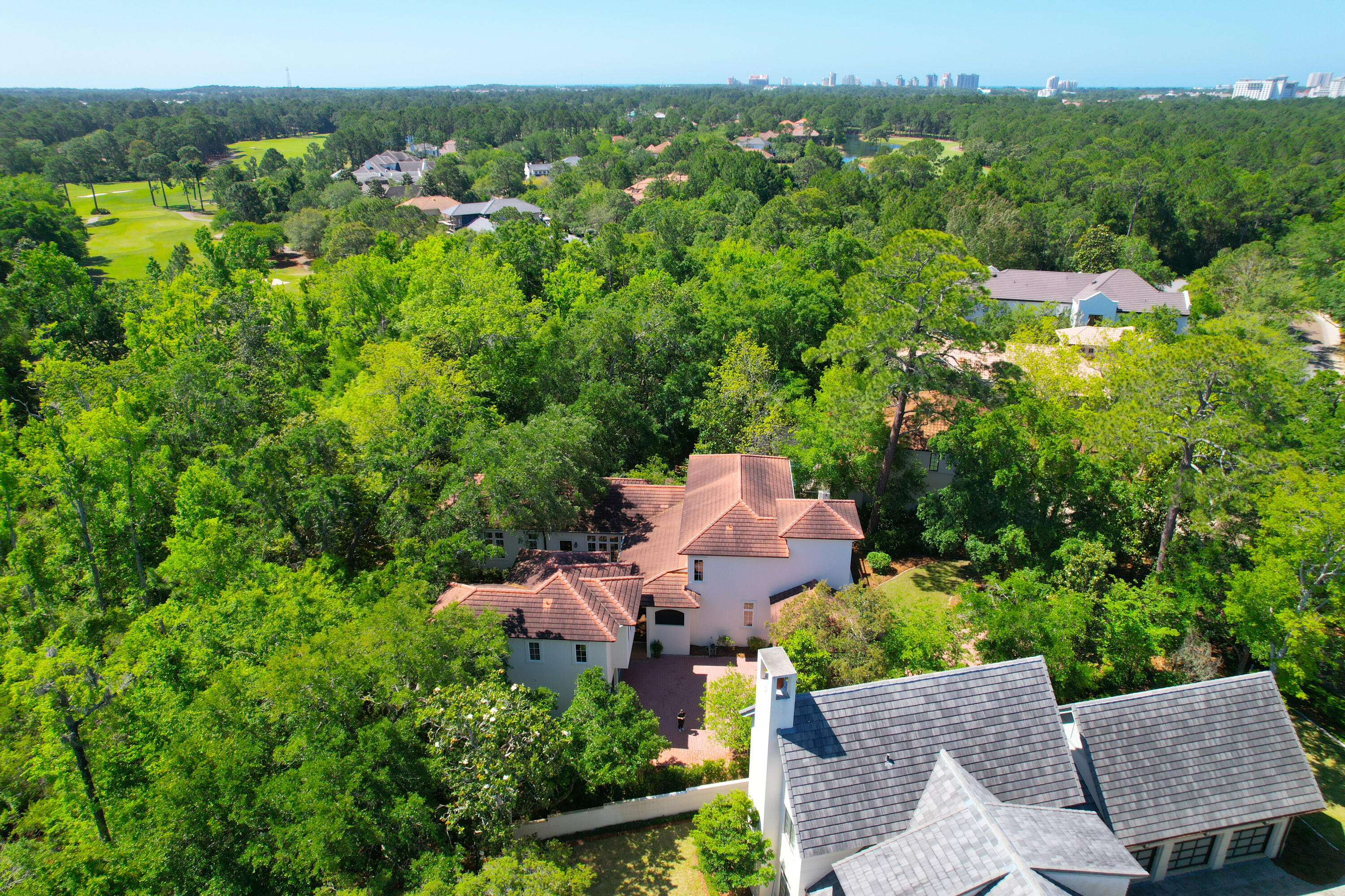 BURNT PINE EAST - Residential