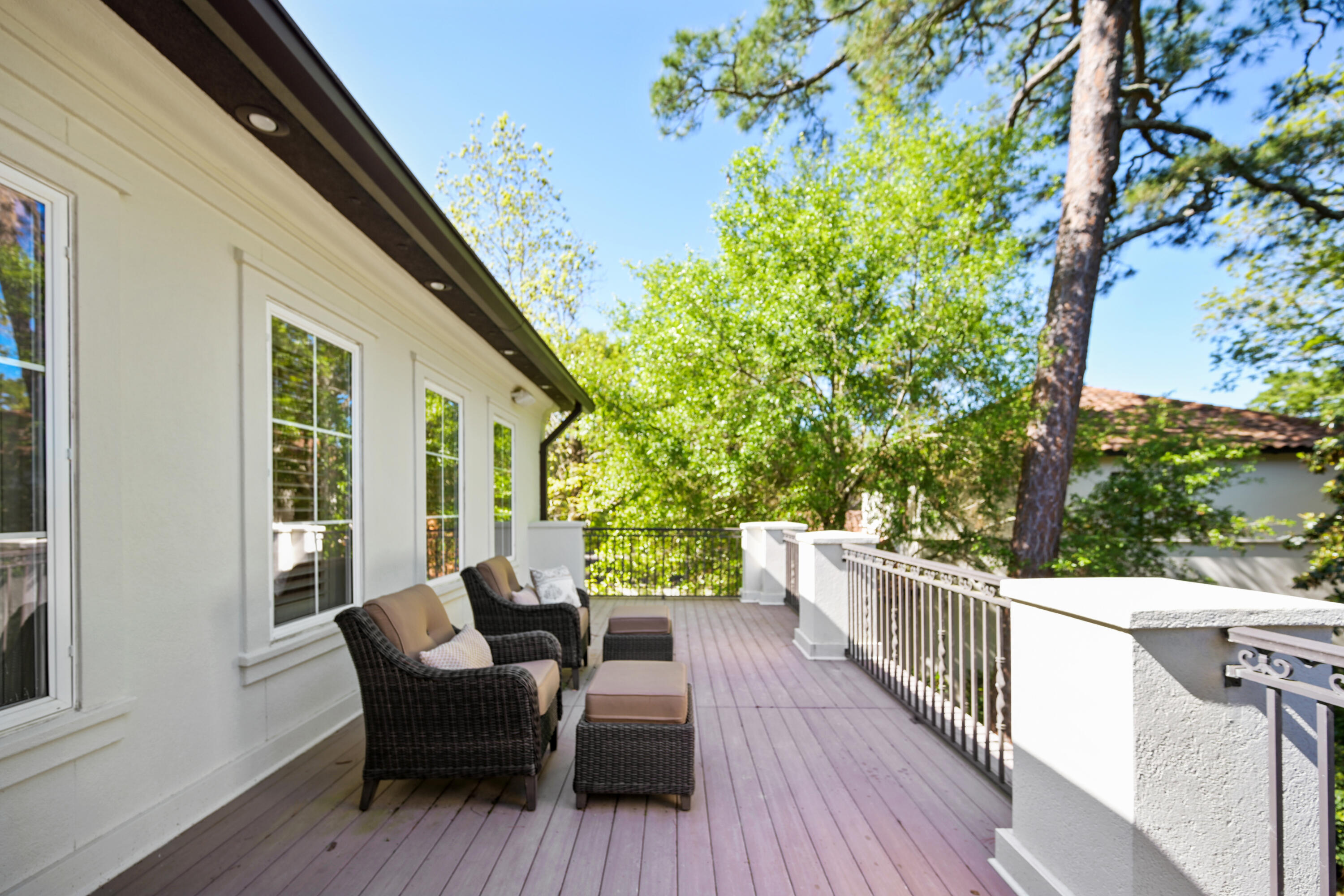 BURNT PINE EAST - Residential