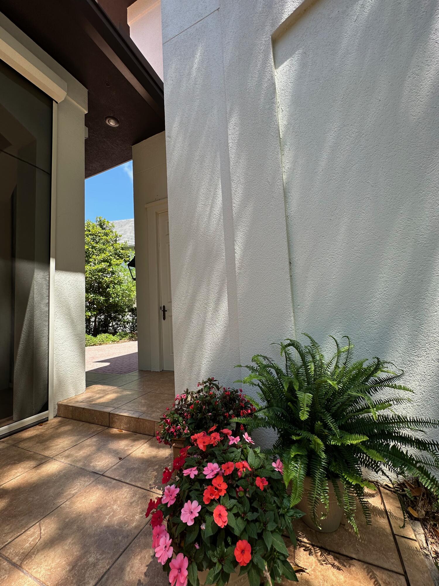 BURNT PINE EAST - Residential