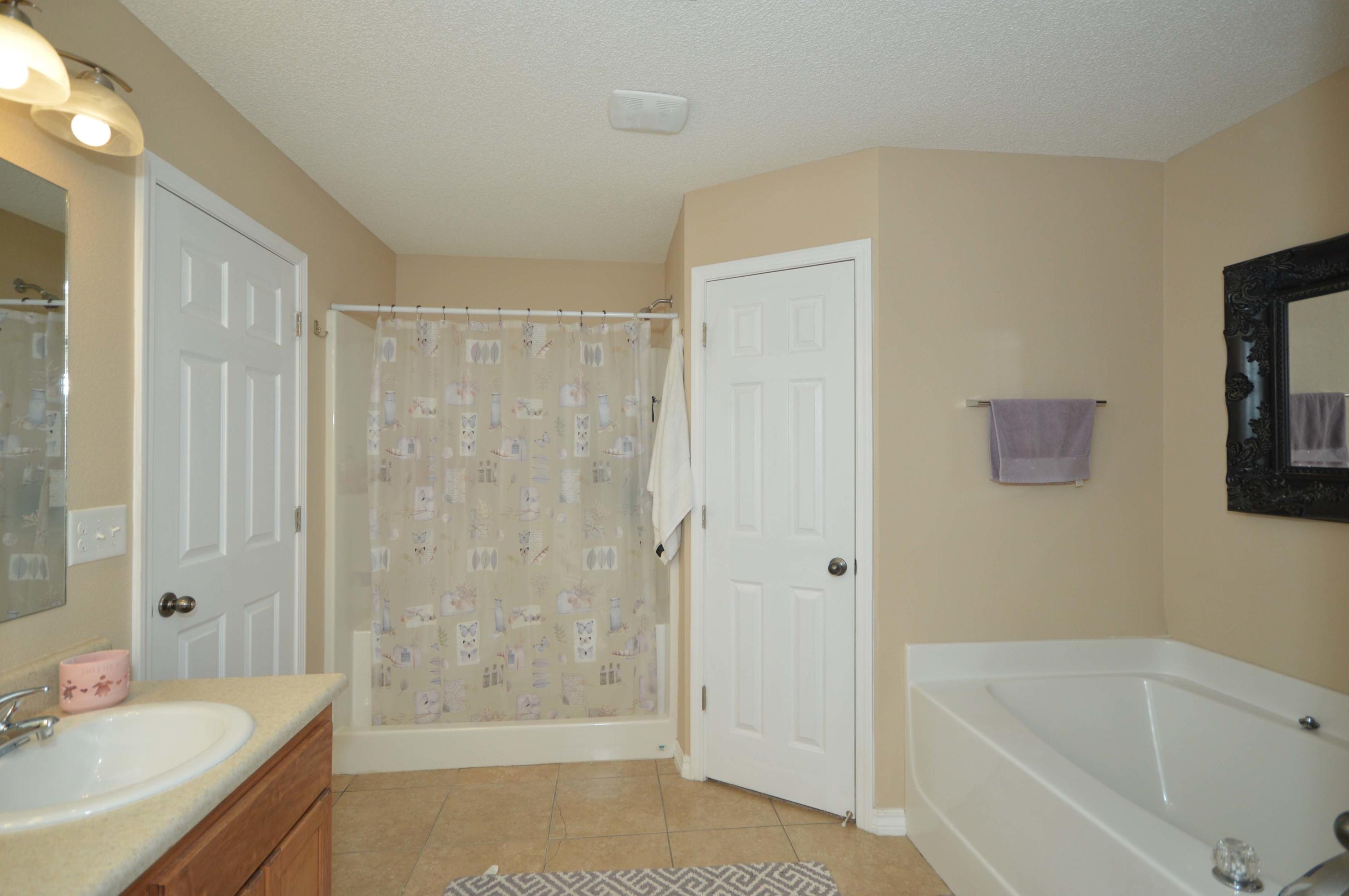 Dianes Landing - Residential