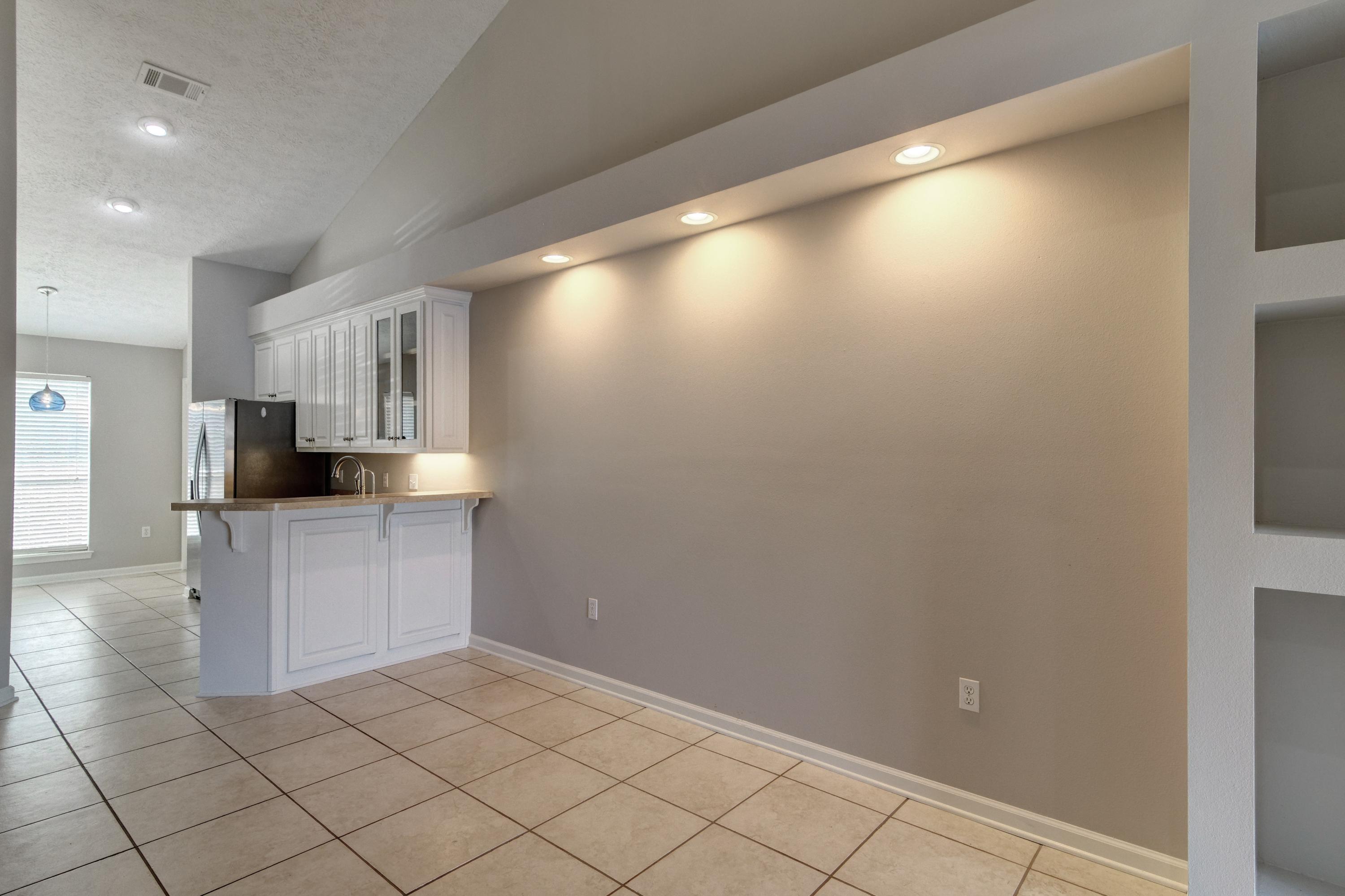 TIGER LAKE - Residential