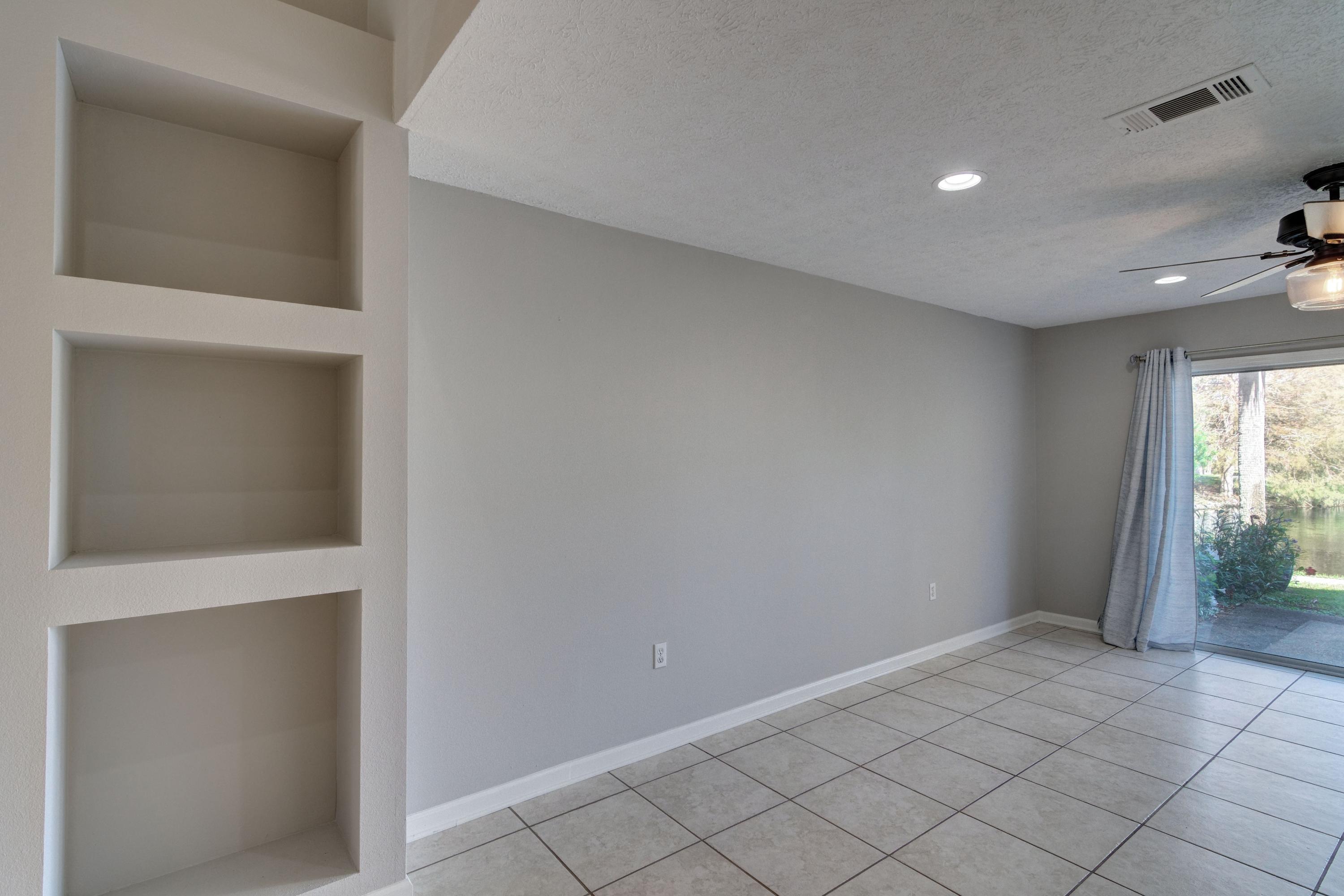 TIGER LAKE - Residential