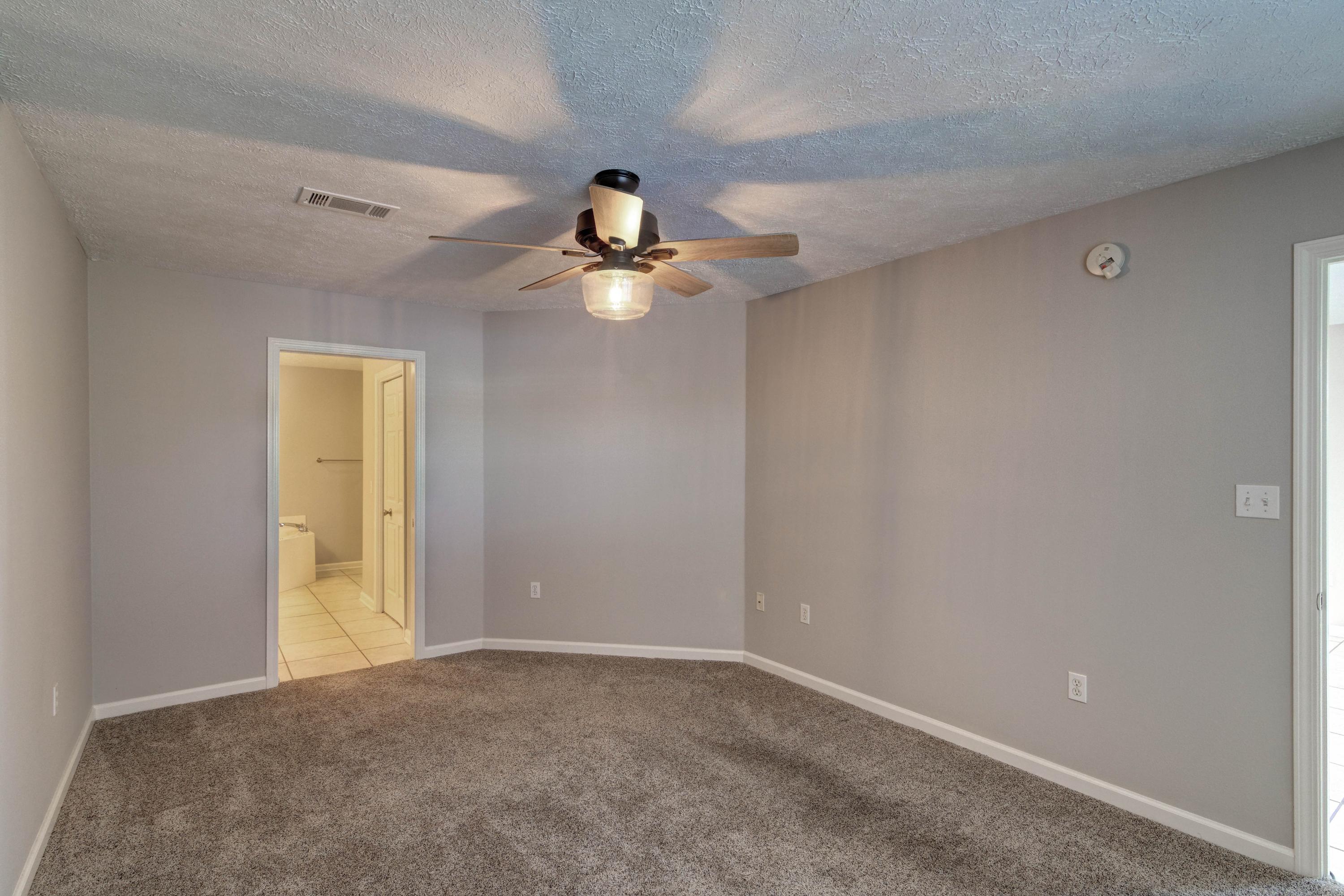 TIGER LAKE - Residential