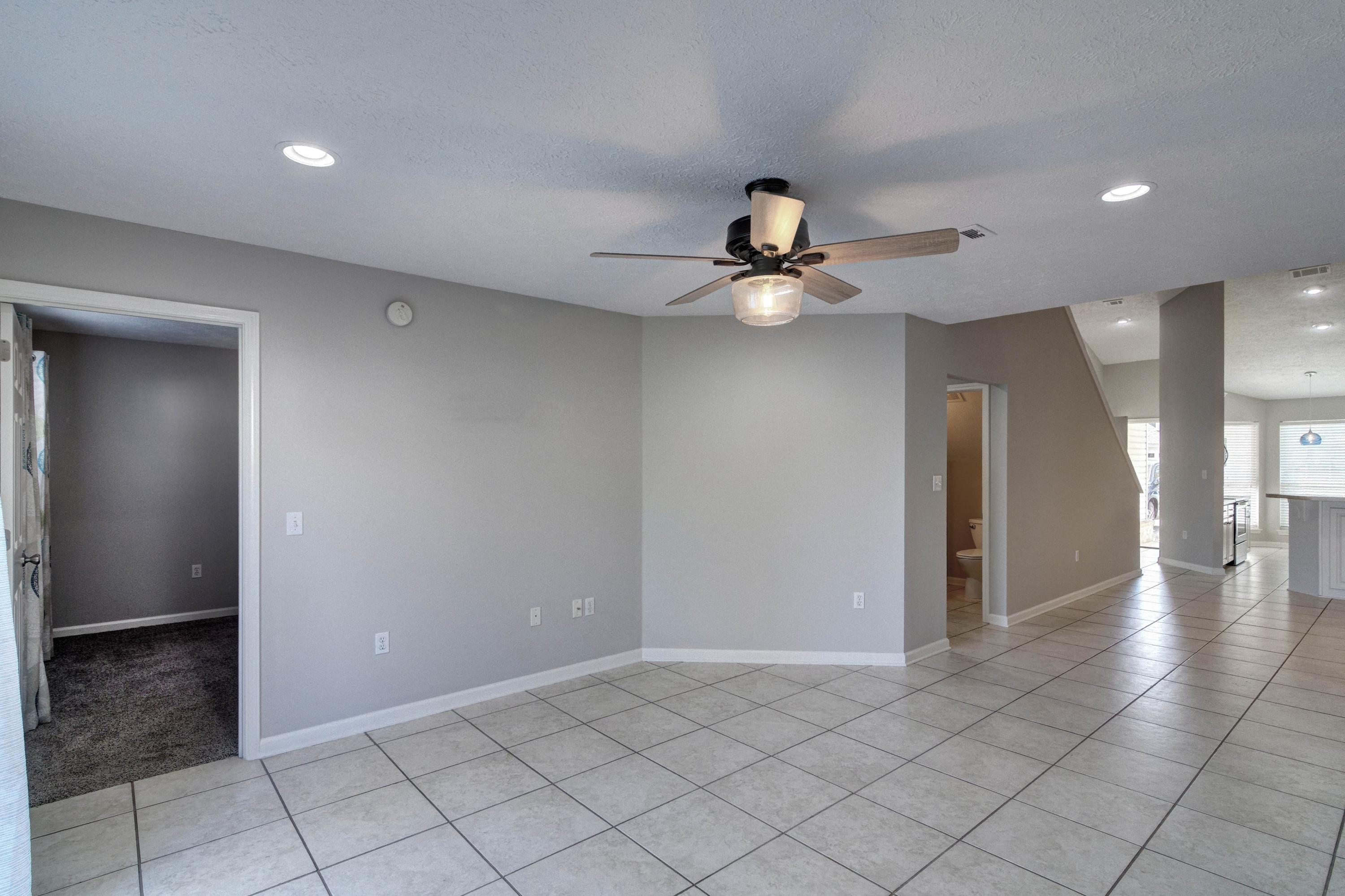 TIGER LAKE - Residential