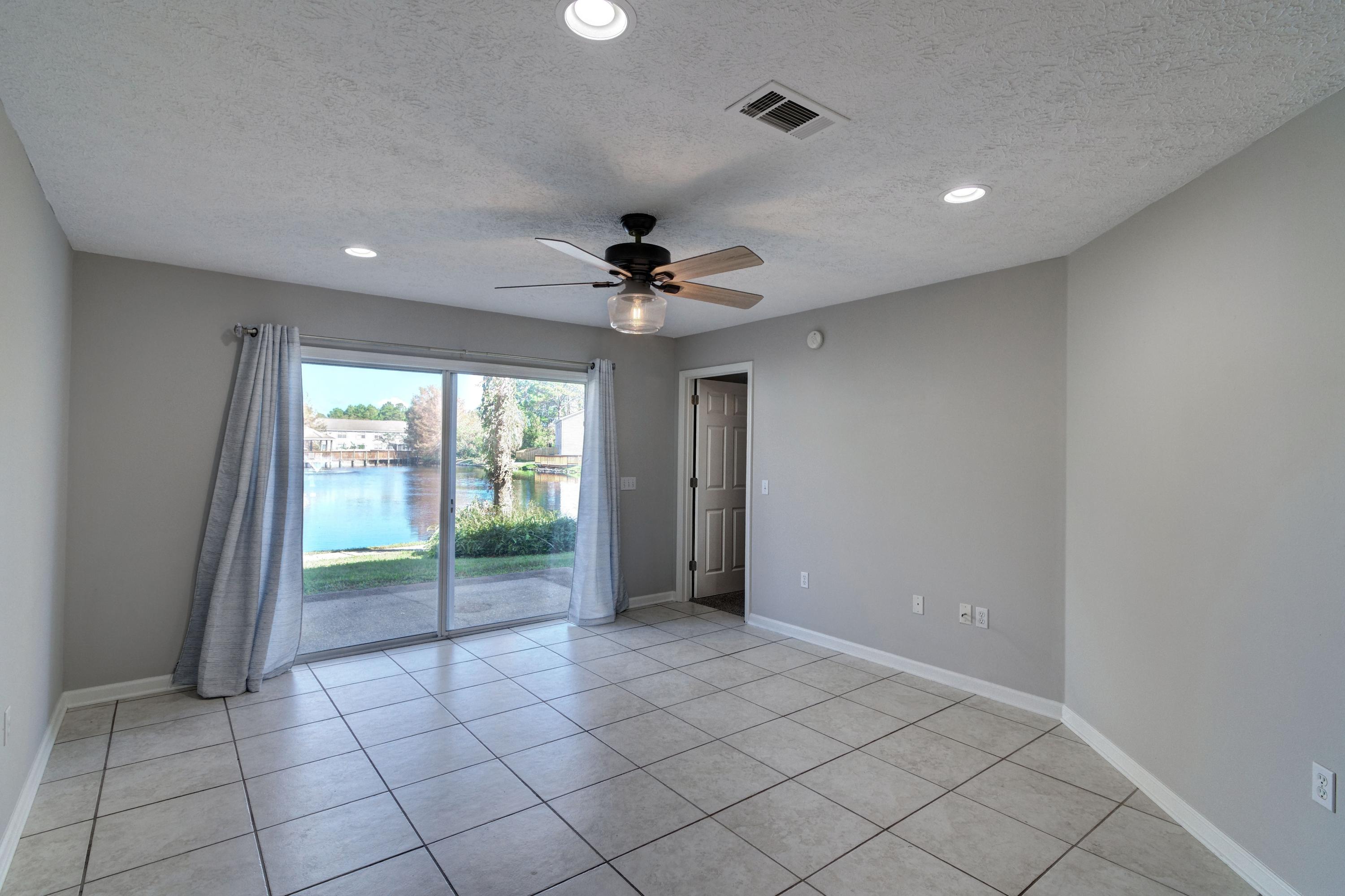 TIGER LAKE - Residential