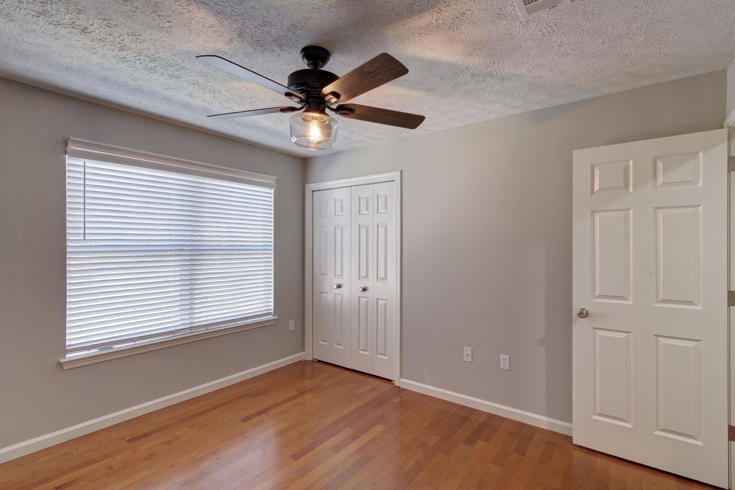 TIGER LAKE - Residential