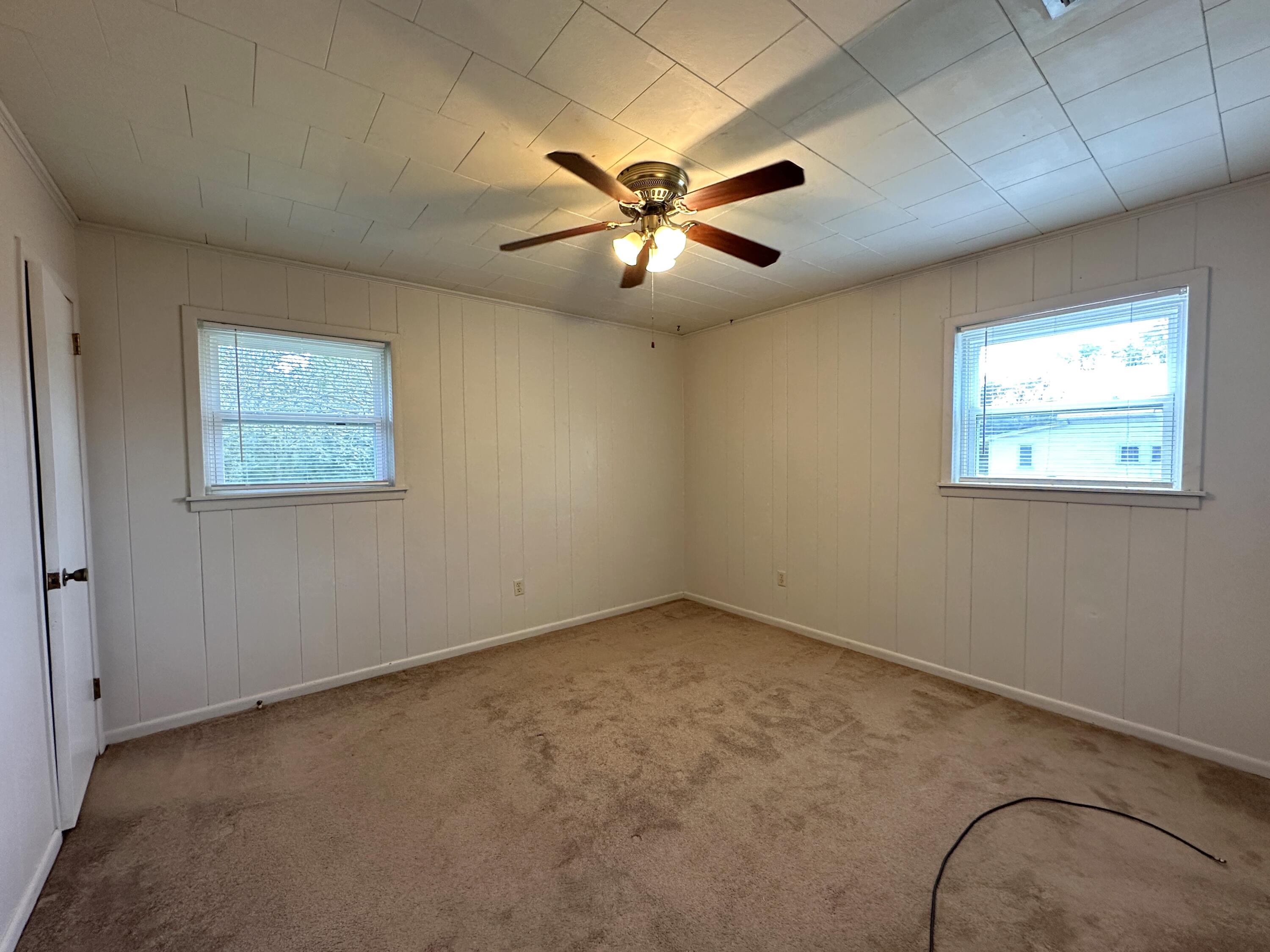 FAIRVIEW ADDN TO LAUREL HILL - Residential Lease