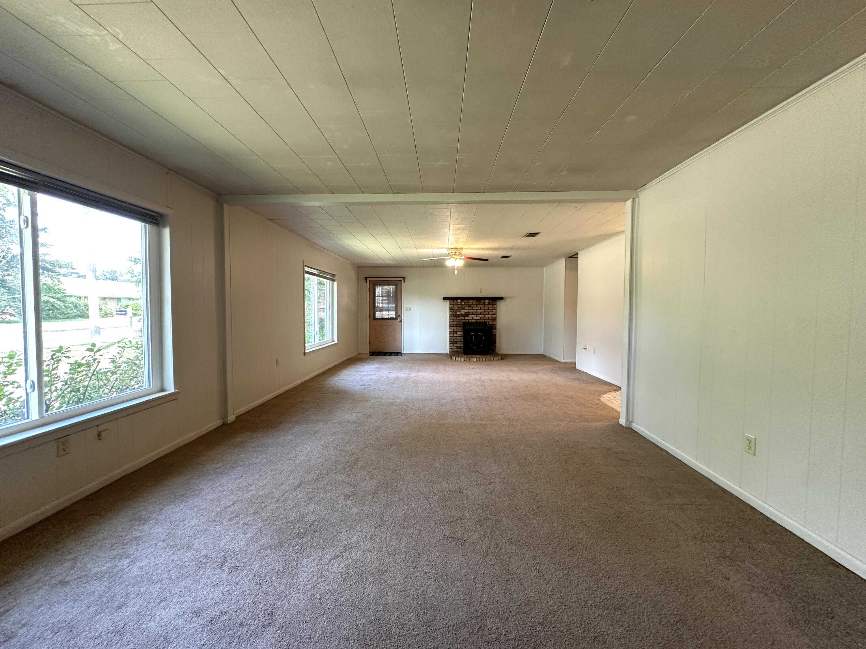 FAIRVIEW ADDN TO LAUREL HILL - Residential Lease