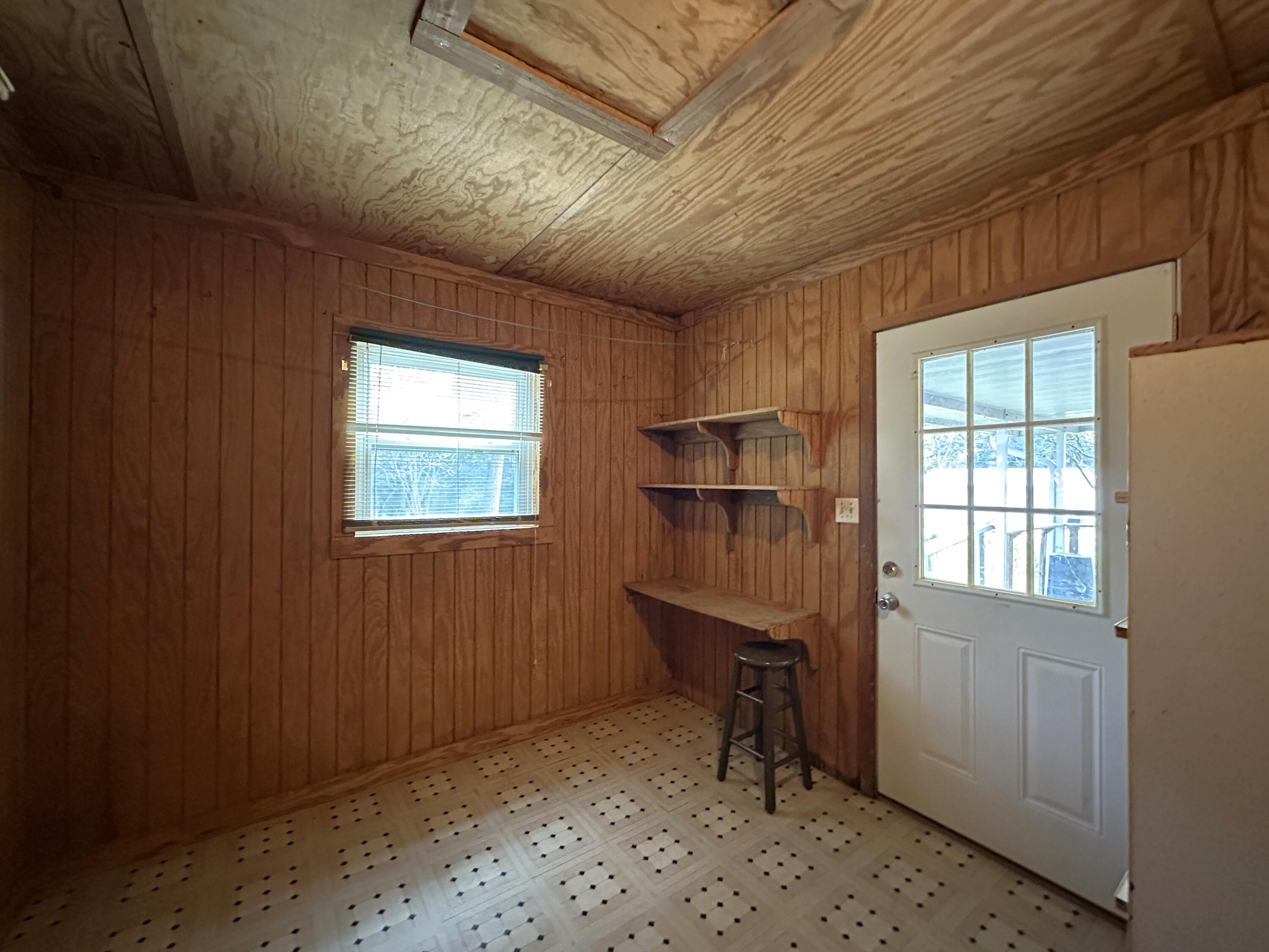 FAIRVIEW ADDN TO LAUREL HILL - Residential Lease