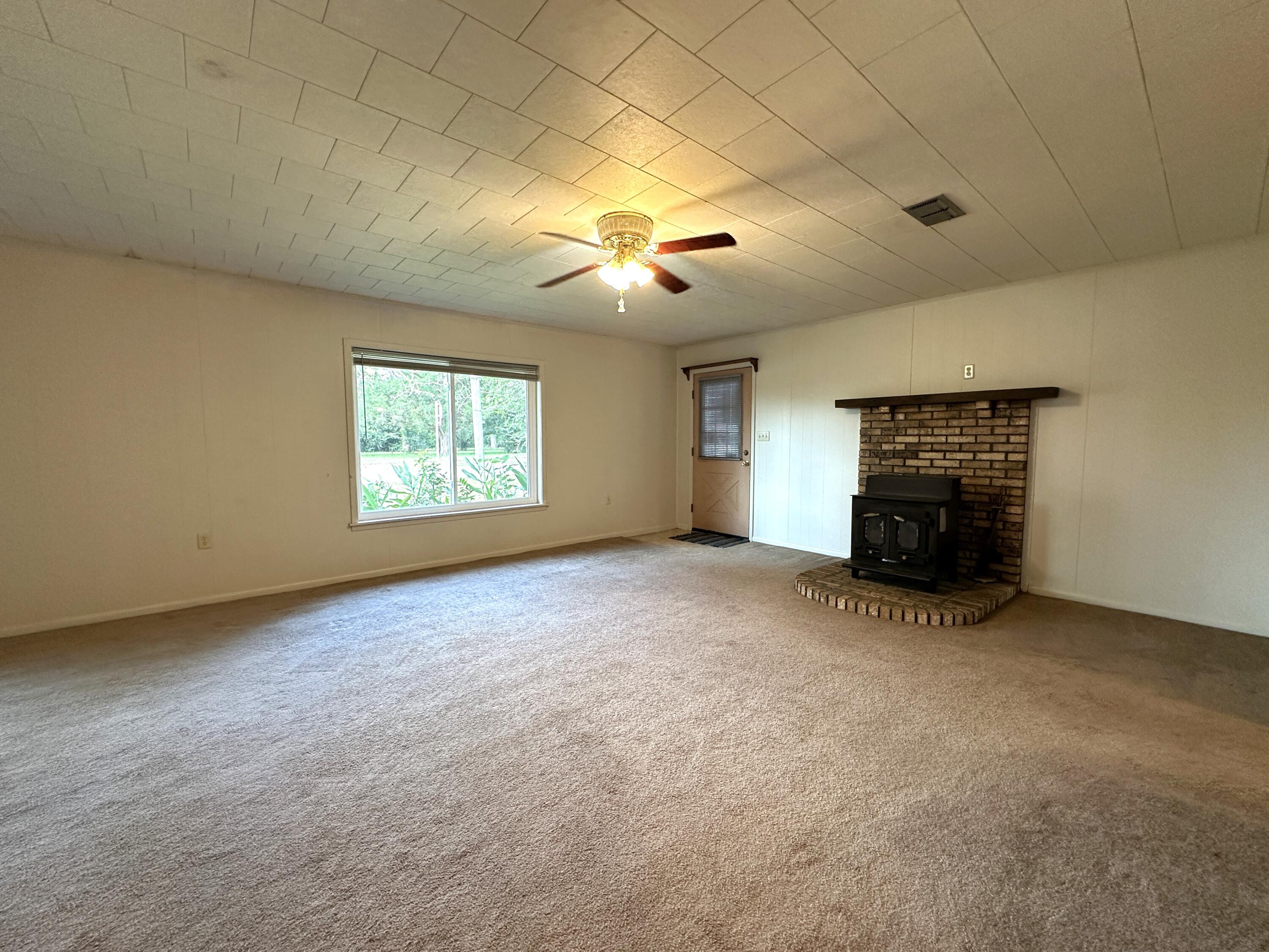 FAIRVIEW ADDN TO LAUREL HILL - Residential Lease