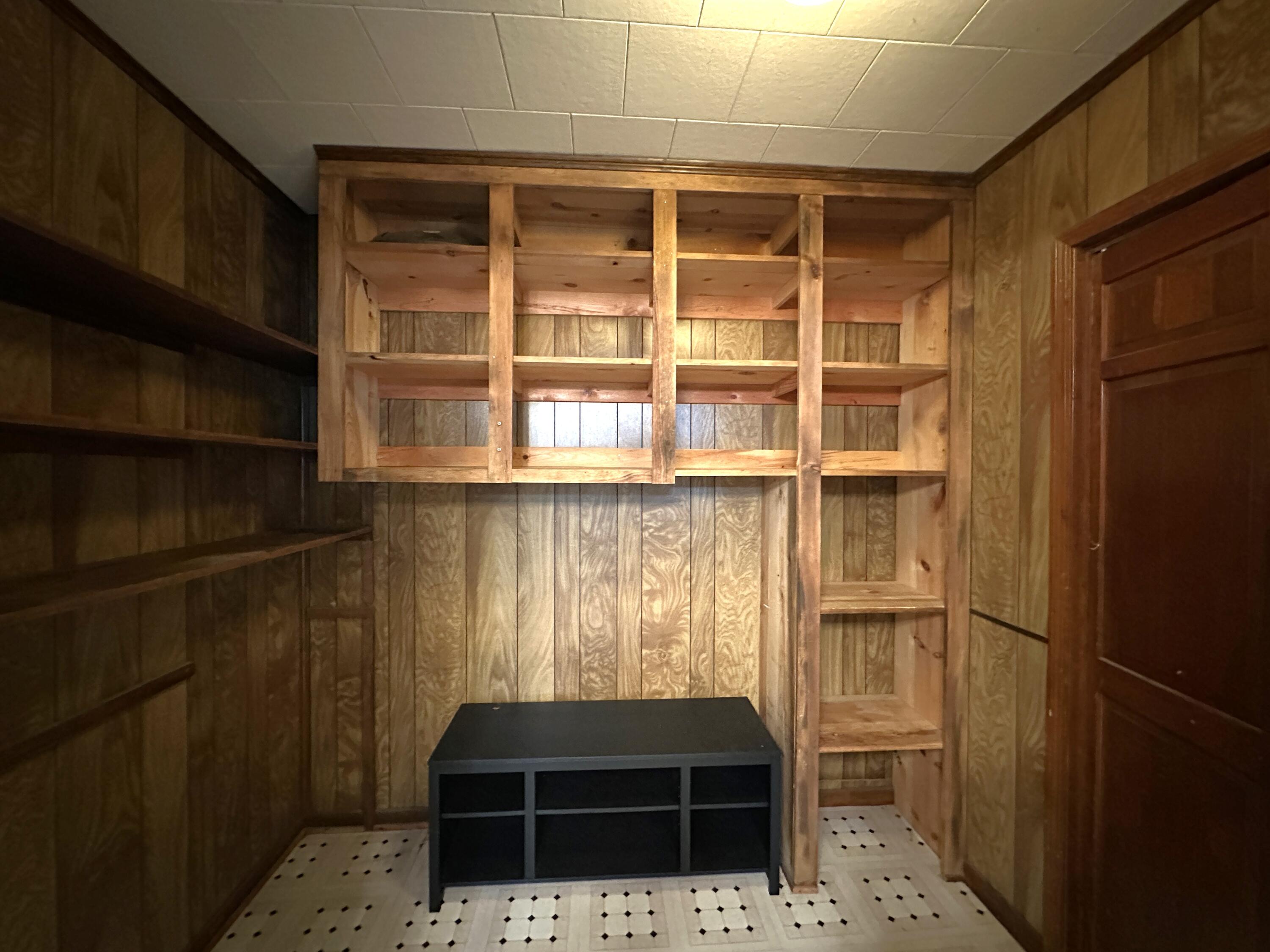 FAIRVIEW ADDN TO LAUREL HILL - Residential Lease
