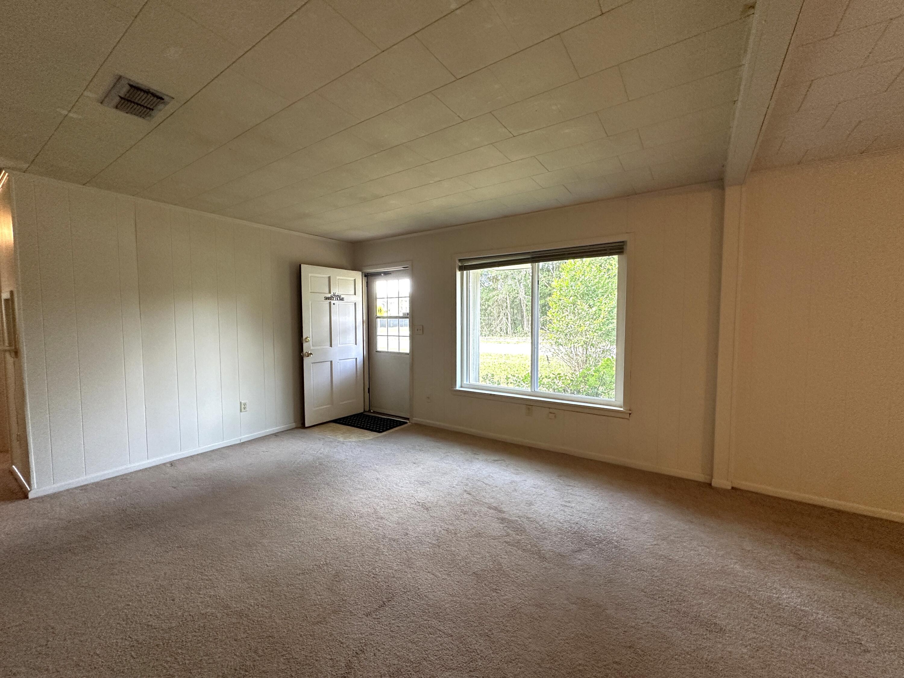 FAIRVIEW ADDN TO LAUREL HILL - Residential Lease