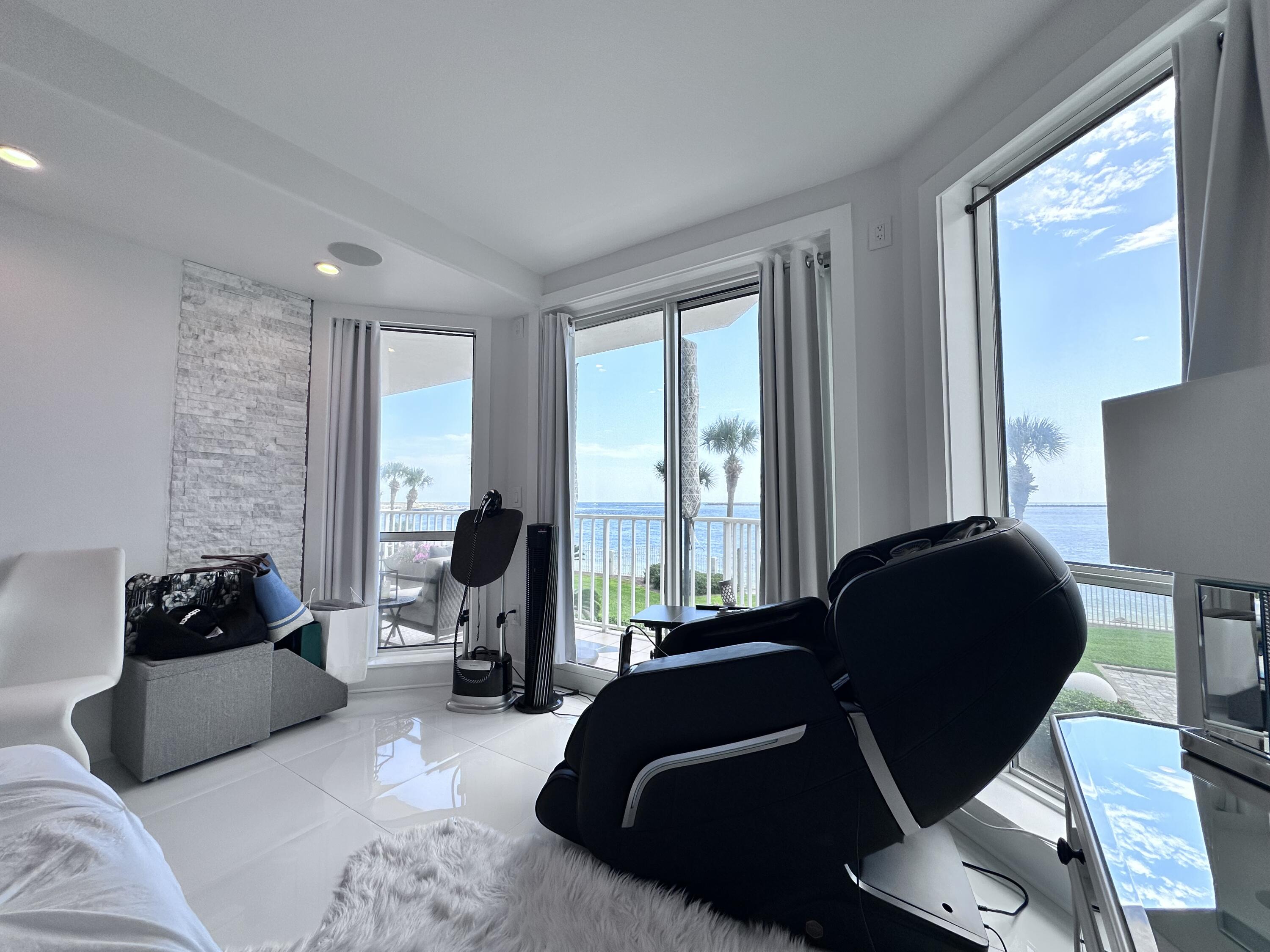 ULTIMATE Condominium - Residential
