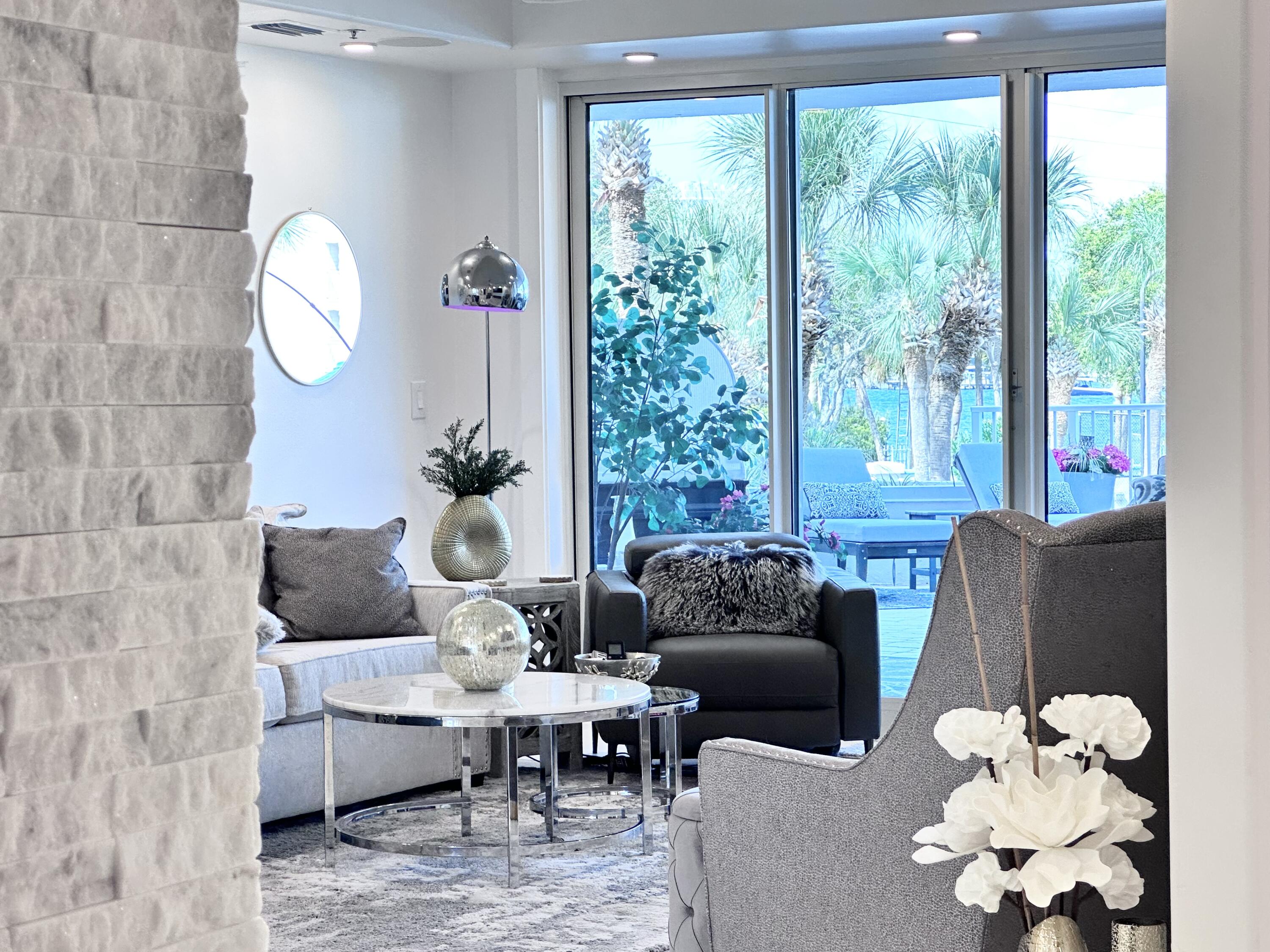 ULTIMATE Condominium - Residential