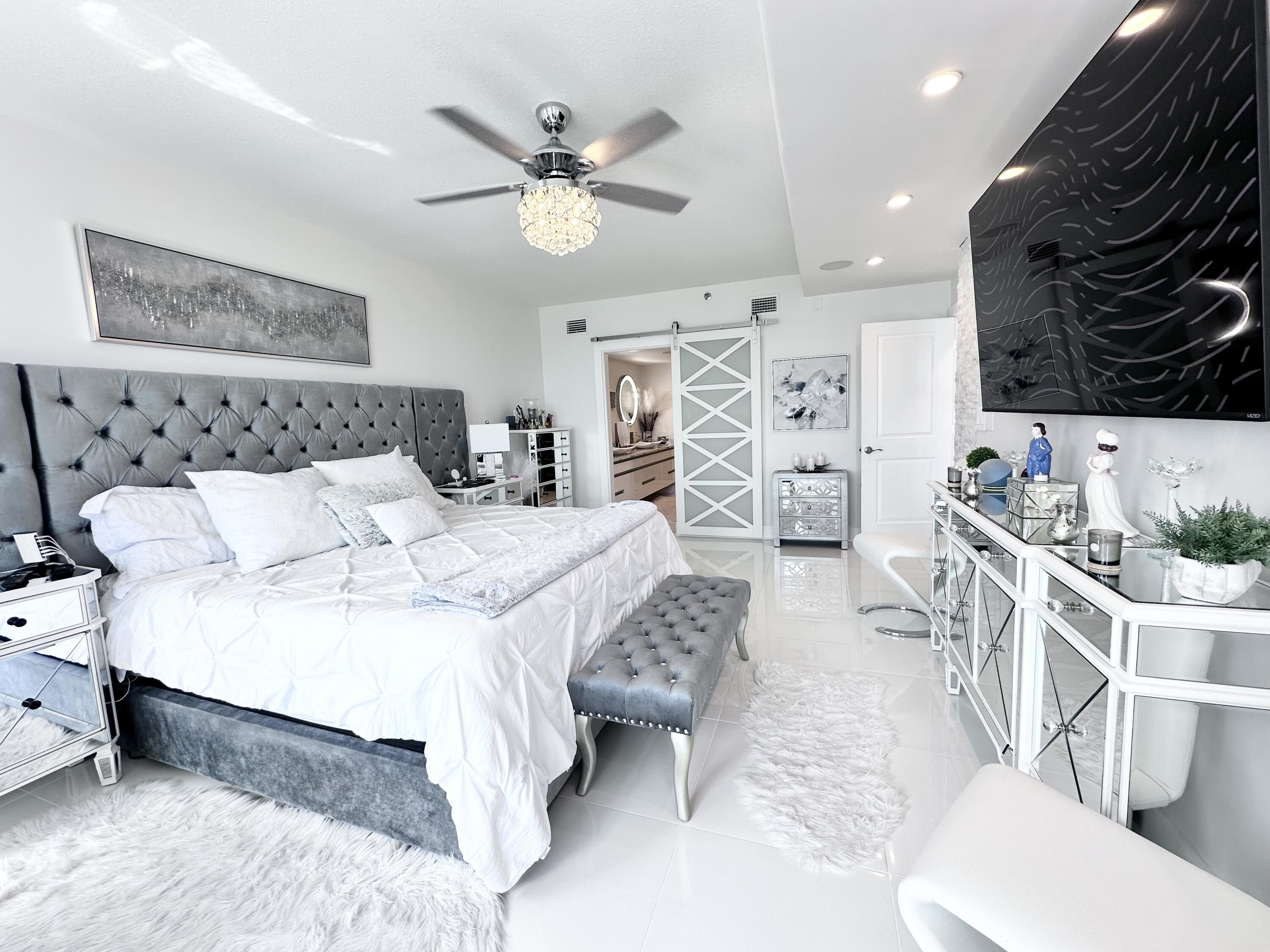 ULTIMATE Condominium - Residential