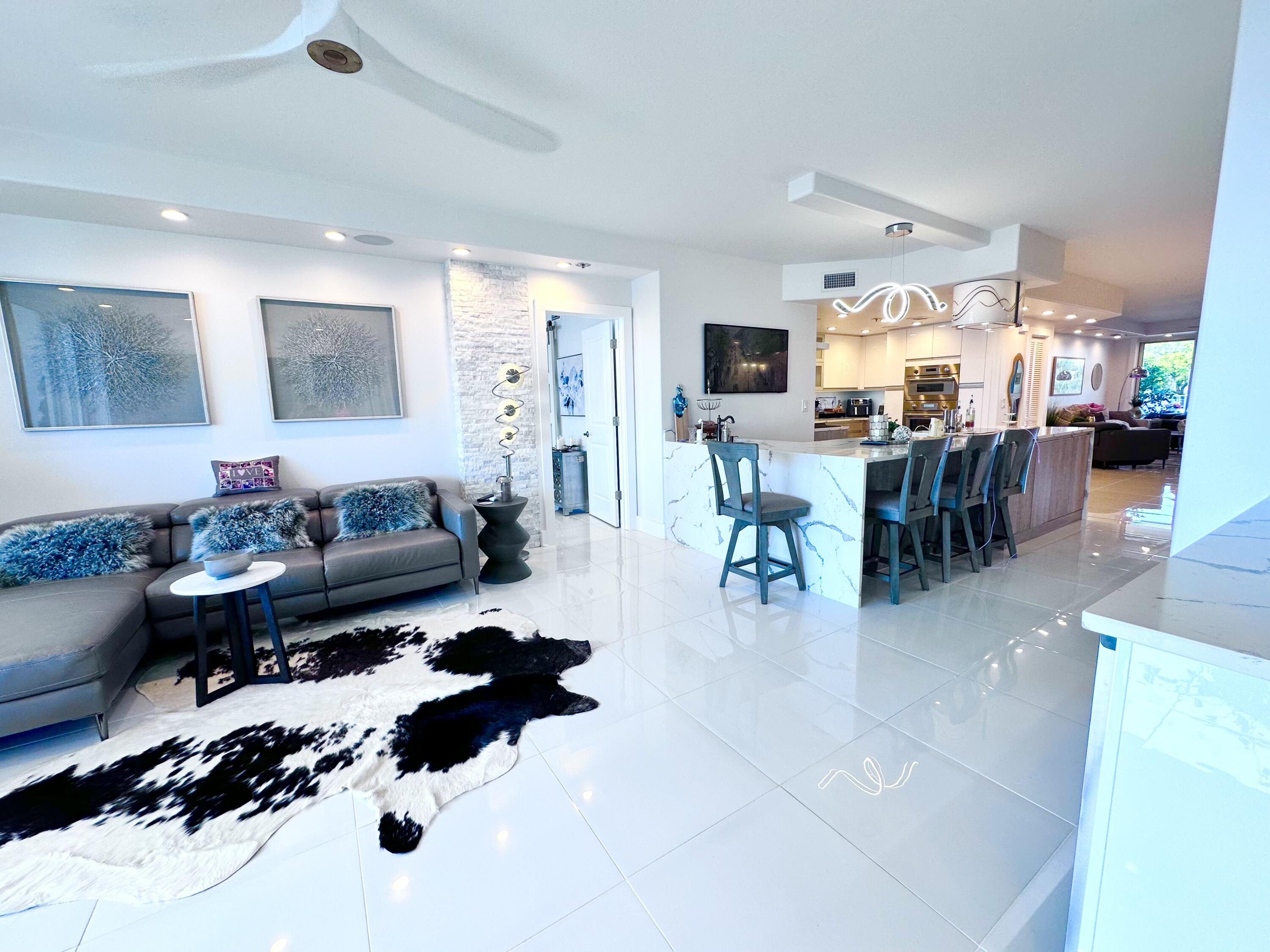 ULTIMATE Condominium - Residential