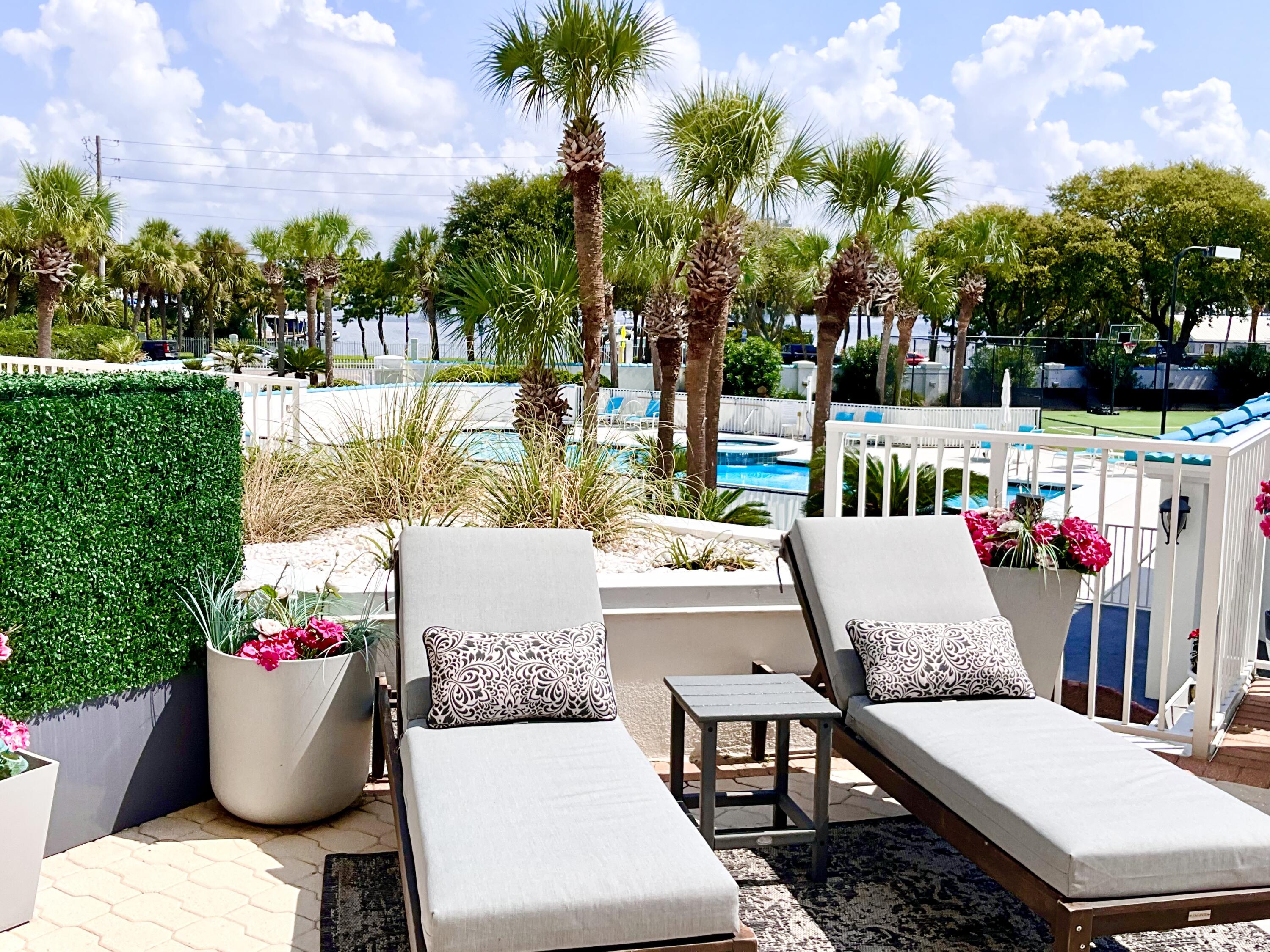 ULTIMATE Condominium - Residential