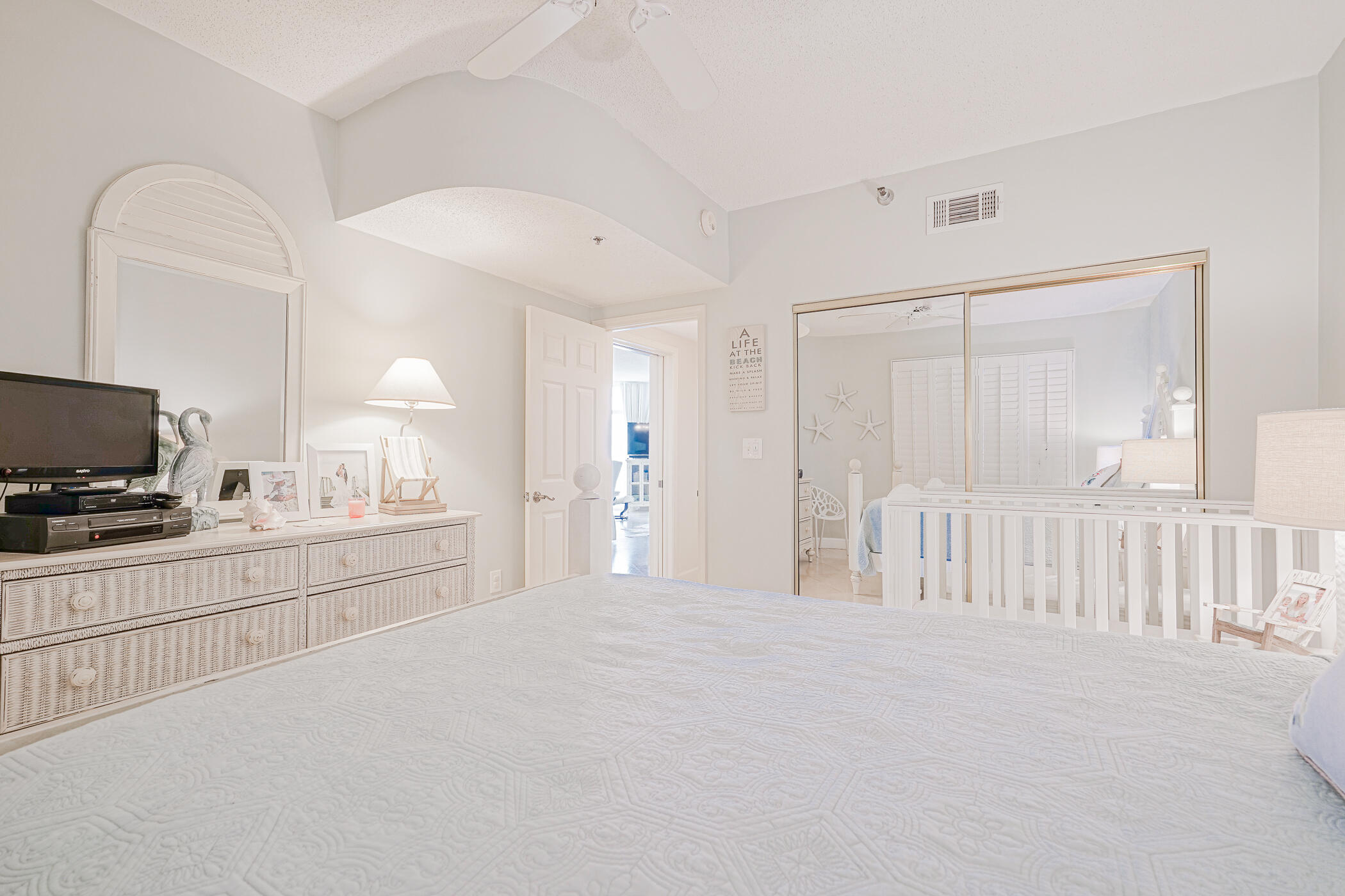 JADE EAST TOWERS CONDO - Residential