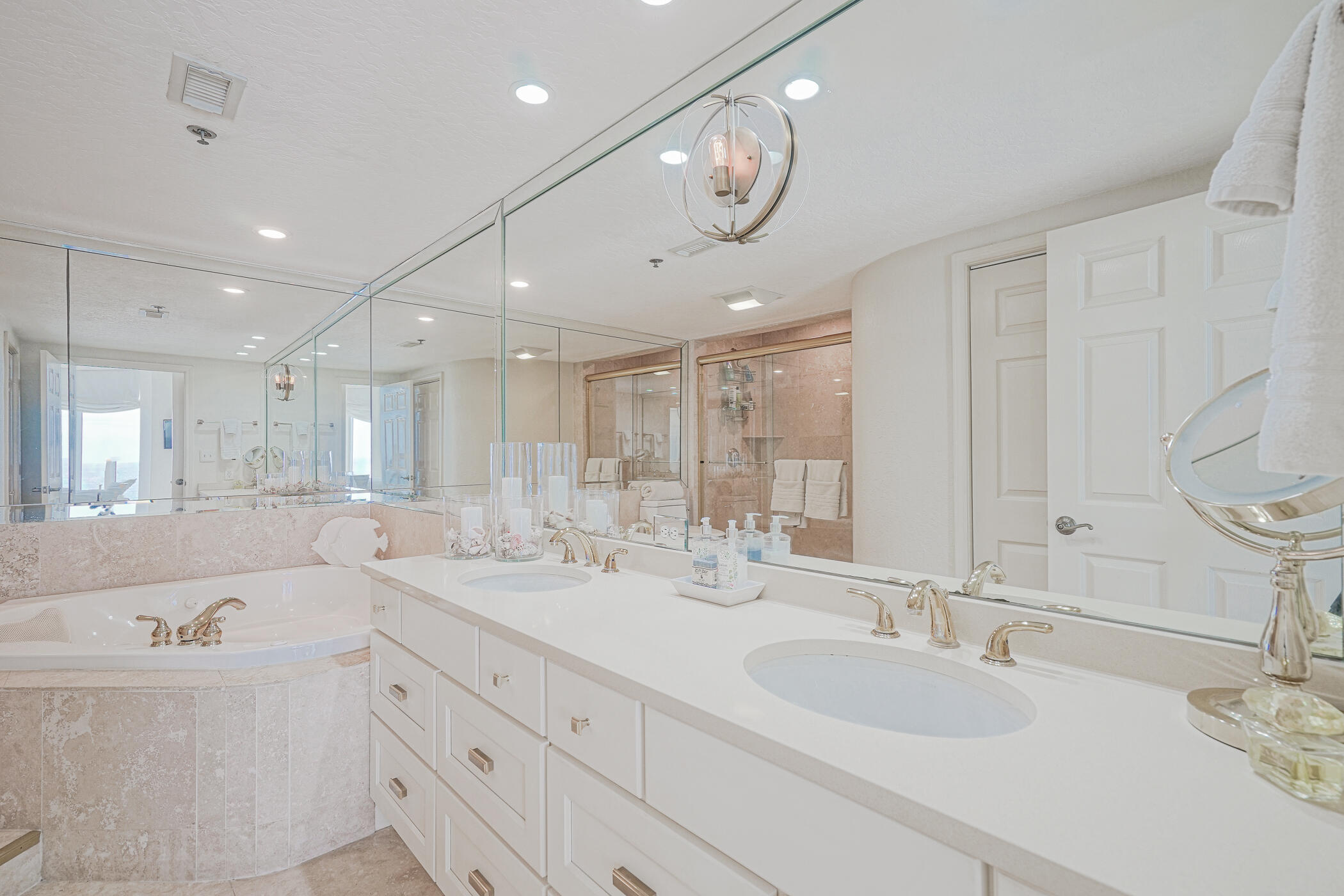 JADE EAST TOWERS CONDO - Residential