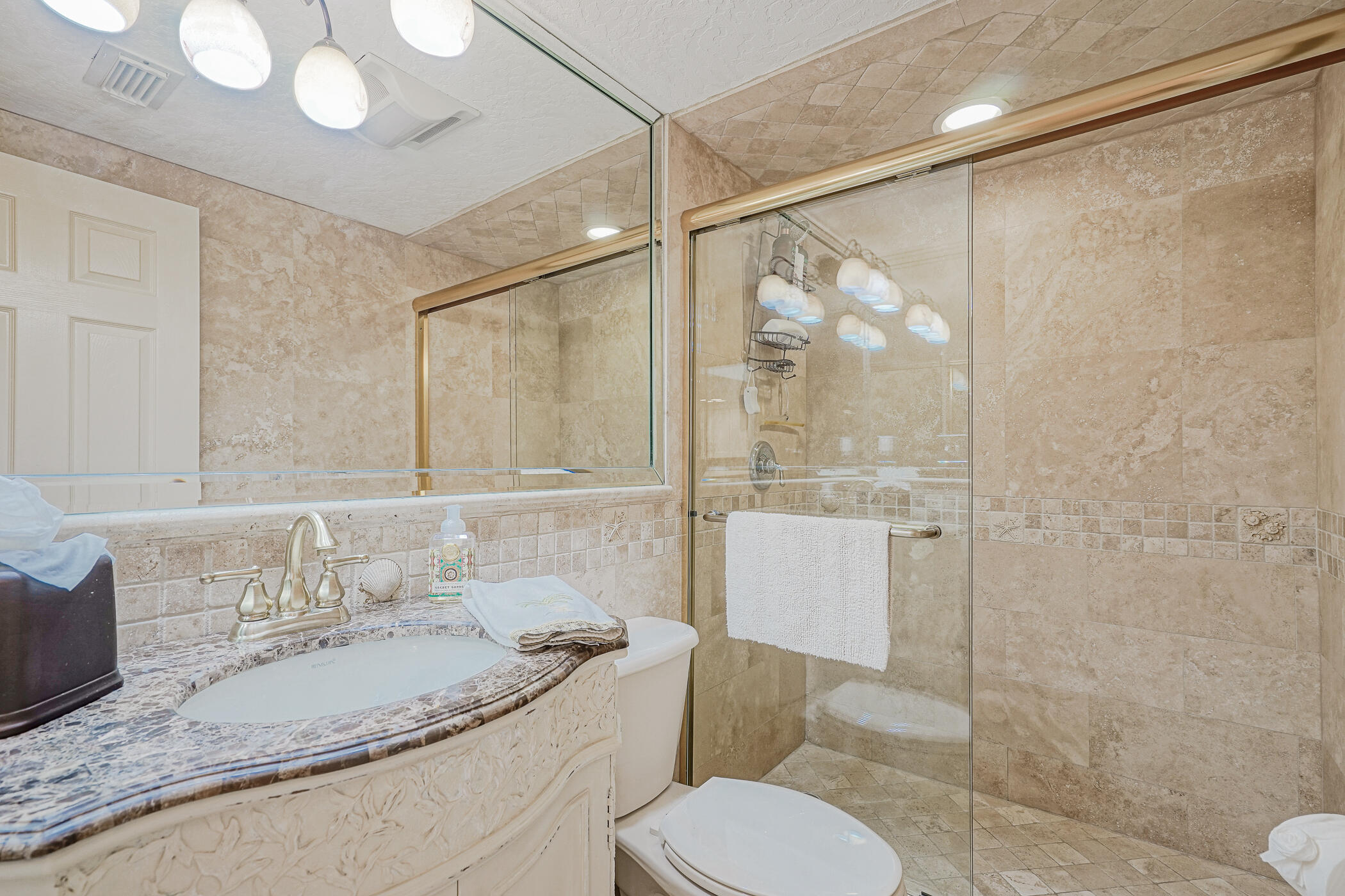 JADE EAST TOWERS CONDO - Residential