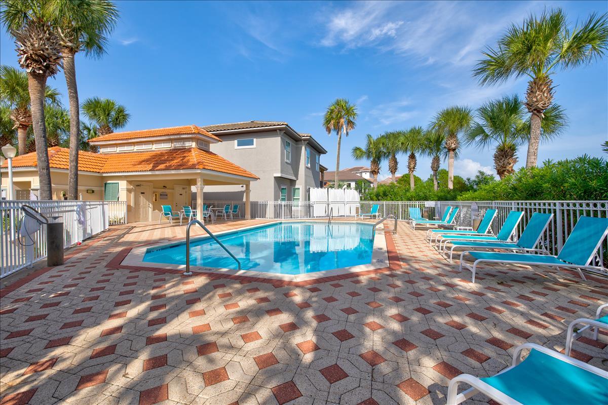 CALUSA BAY S/D - Land