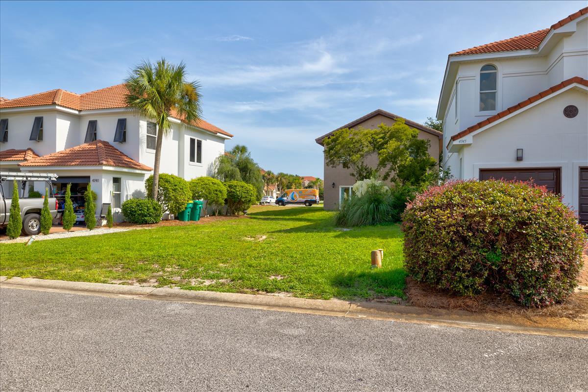 CALUSA BAY S/D - Land