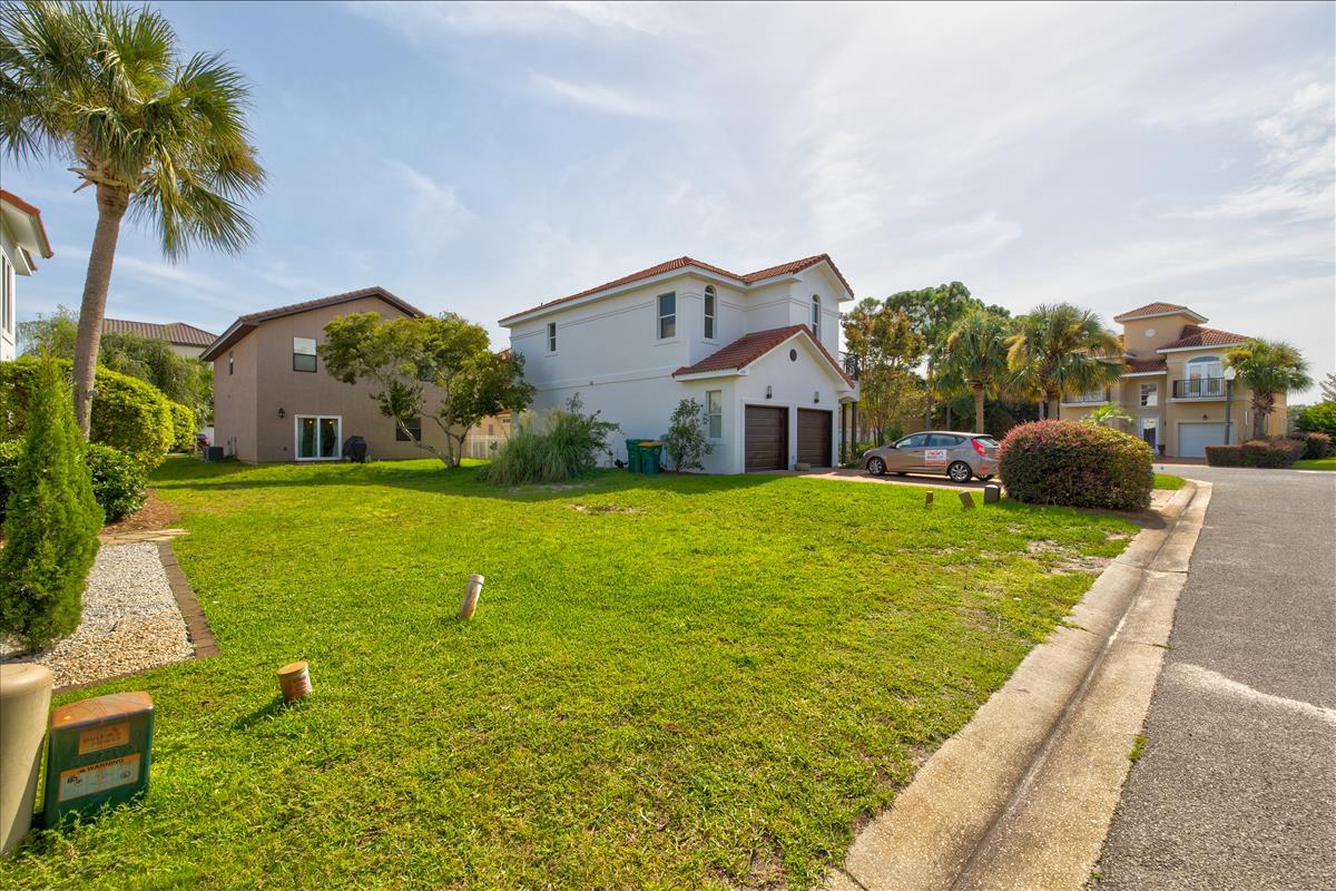 CALUSA BAY S/D - Land