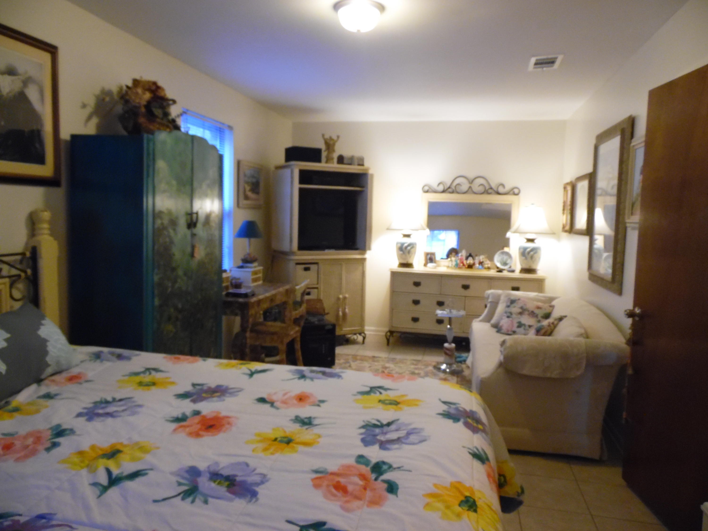 TOWN OF DEFUNIAK SPRINGS - Residential