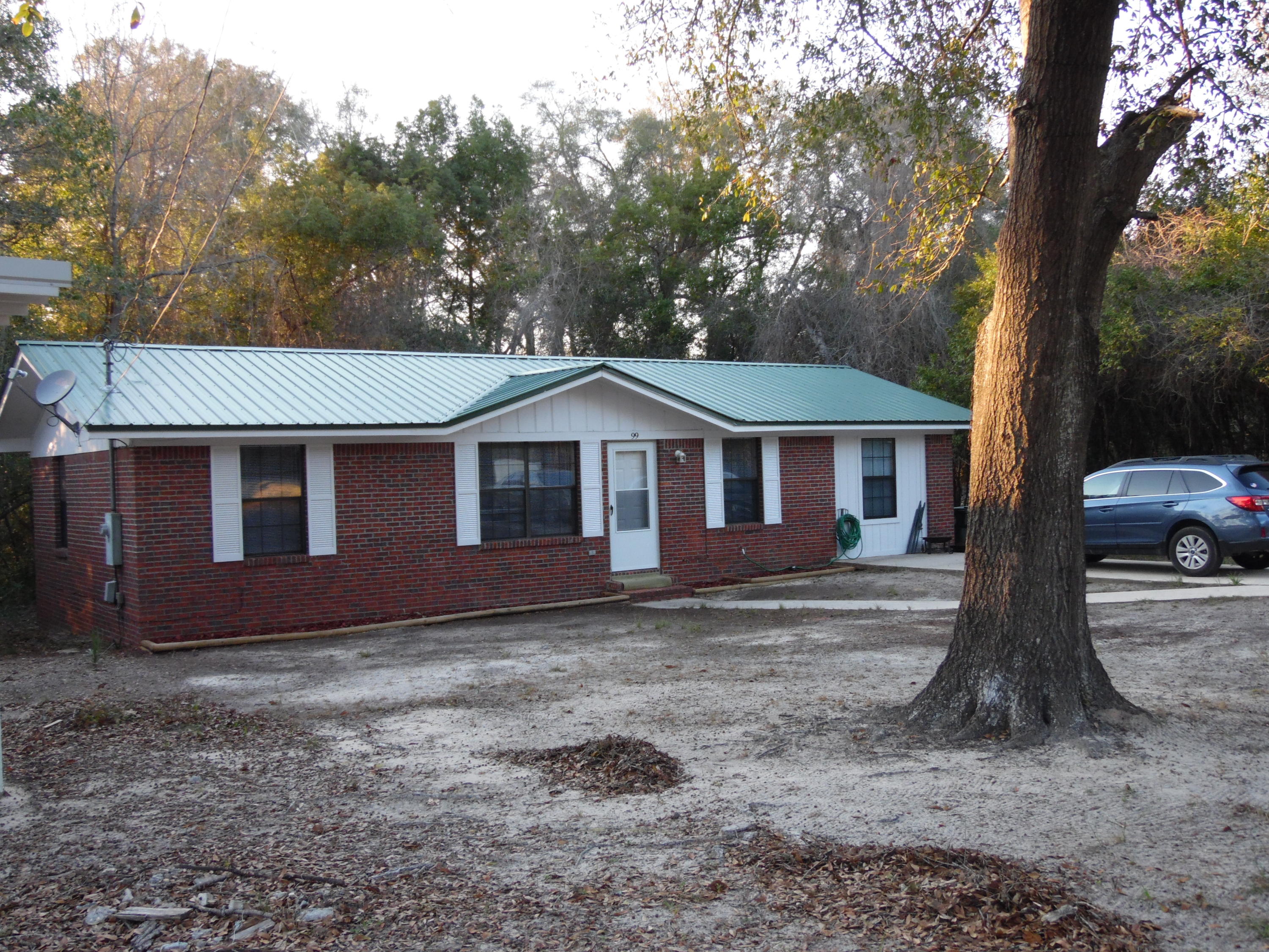 TOWN OF DEFUNIAK SPRINGS - Residential