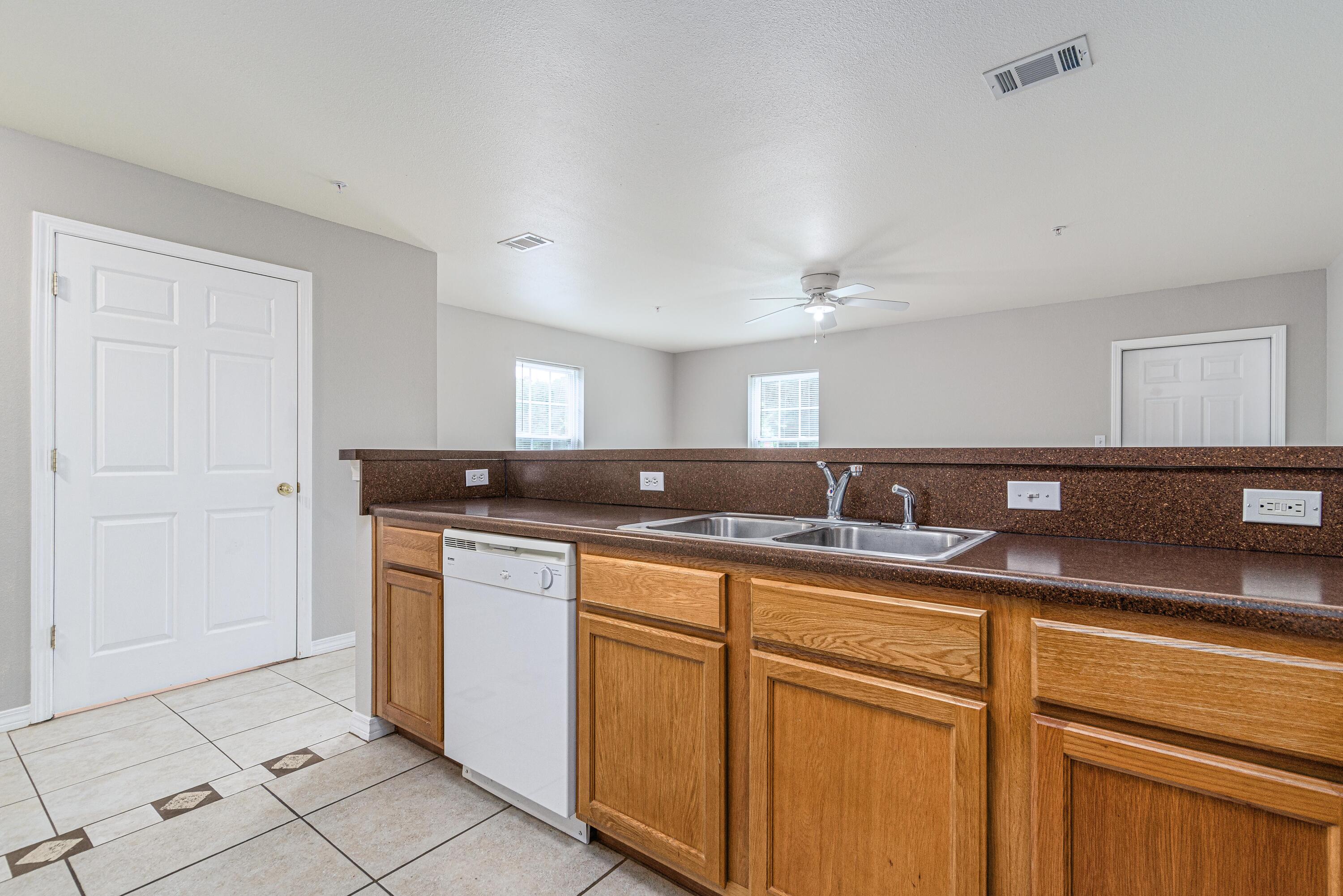 BRACKIN PLACE - Residential Lease