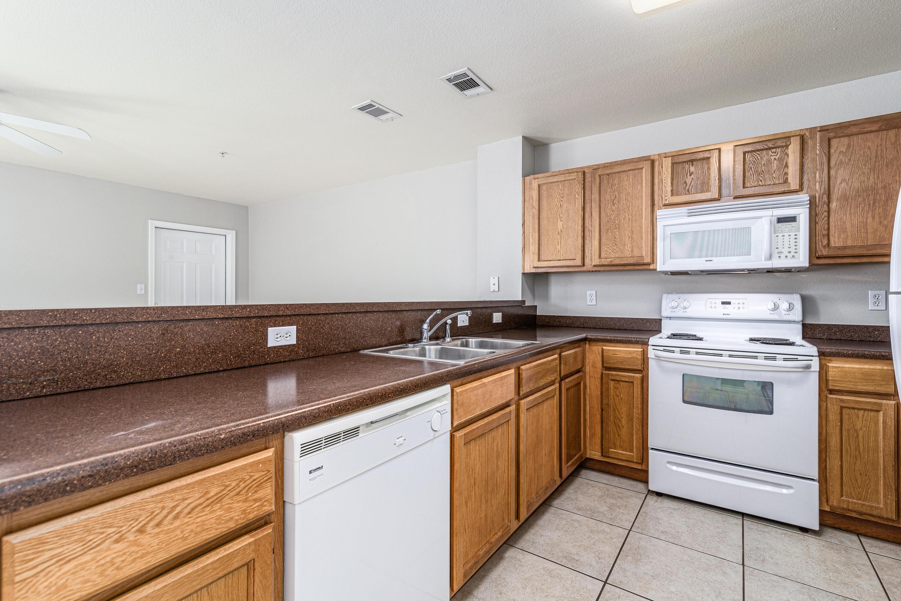 BRACKIN PLACE - Residential Lease