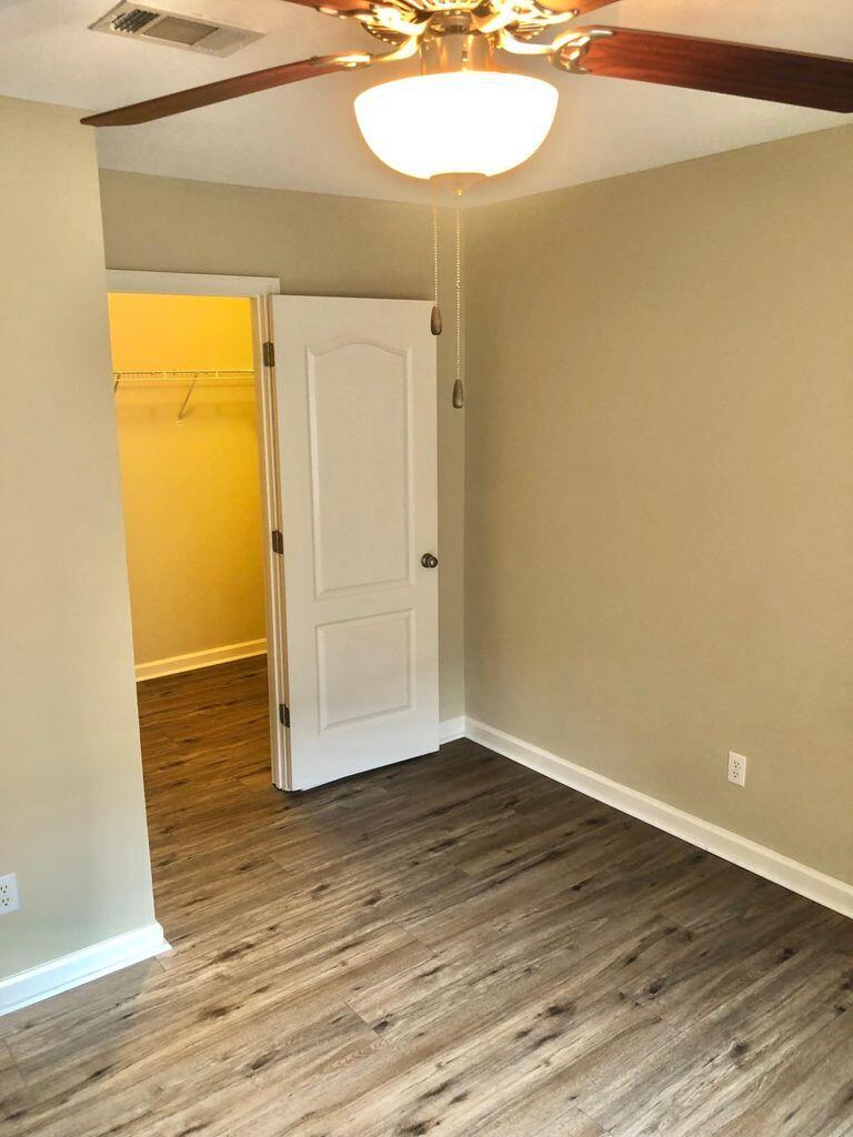 ARBOR LAKE PHASE 1 - Residential Lease