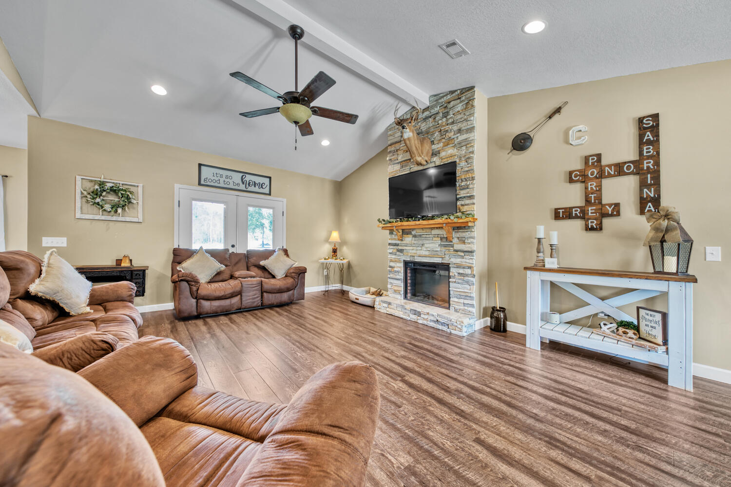 NO RECORDED SUBDIVISION - Residential