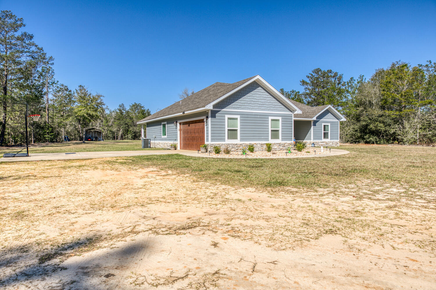 NO RECORDED SUBDIVISION - Residential