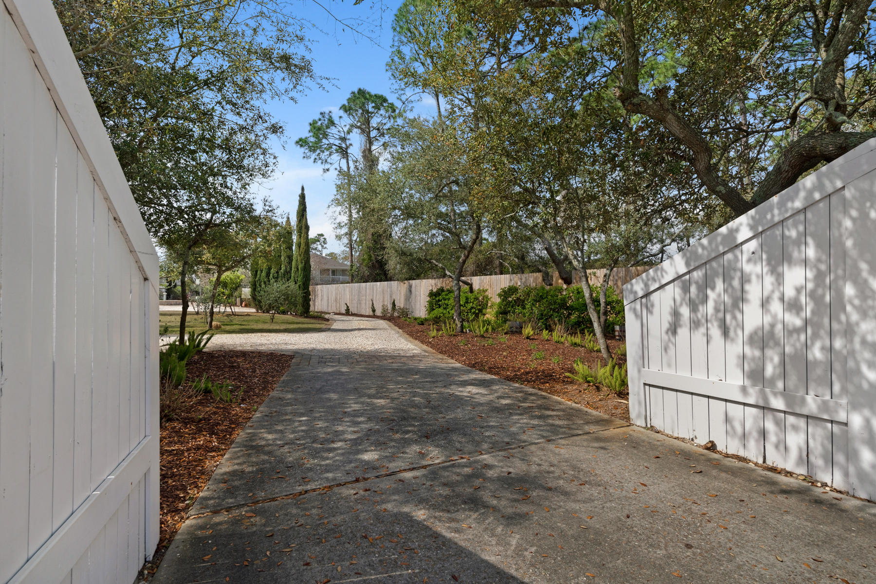 NO RECORDED SUBDIVISION - Residential