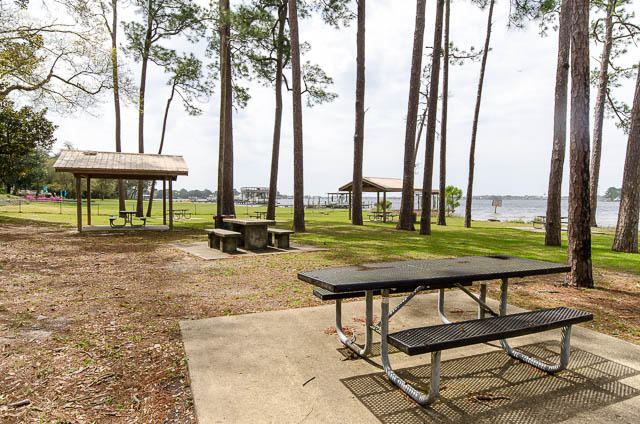 WOODLAND SHORES T/H PH 1 - Residential